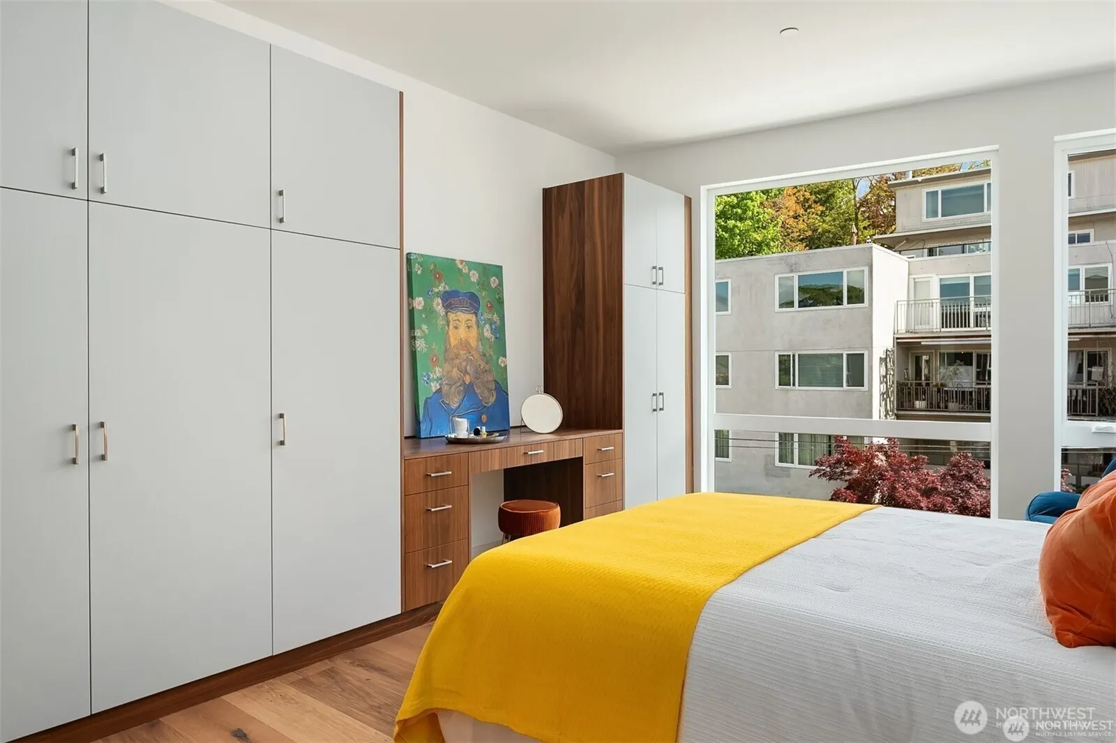 631 13th Avenue E, Seattle, WA 98102