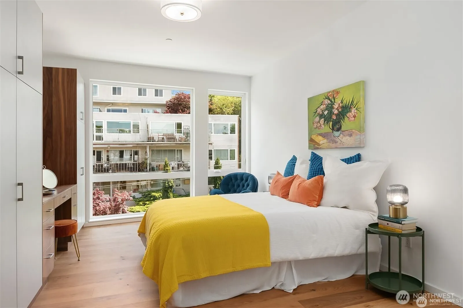 631 13th Avenue E, Seattle, WA 98102