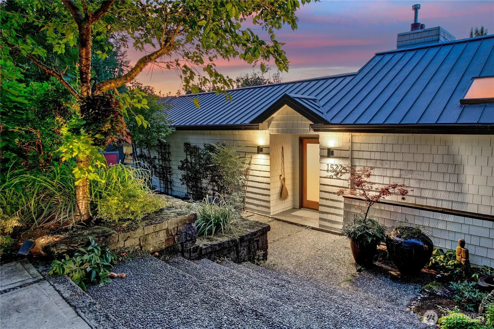 1522 E Interlaken Boulevard , Seattle, WA 98112