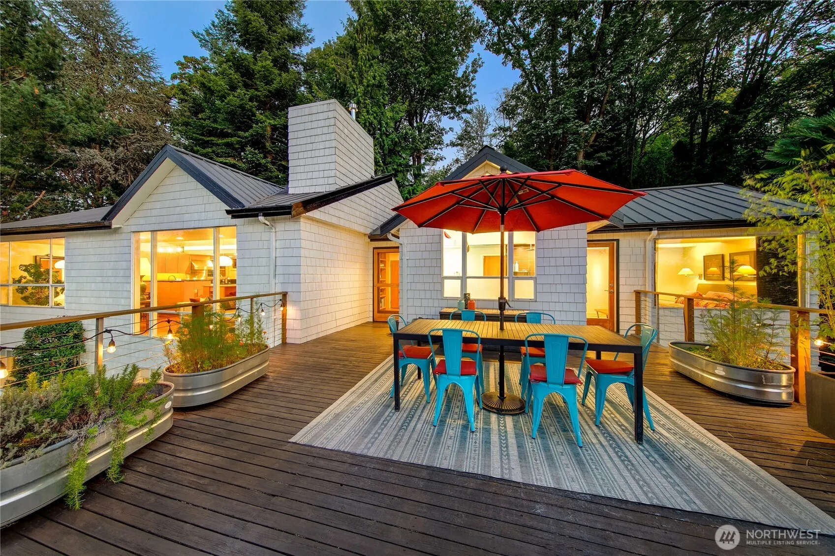 1522 E Interlaken Boulevard , Seattle, WA 98112