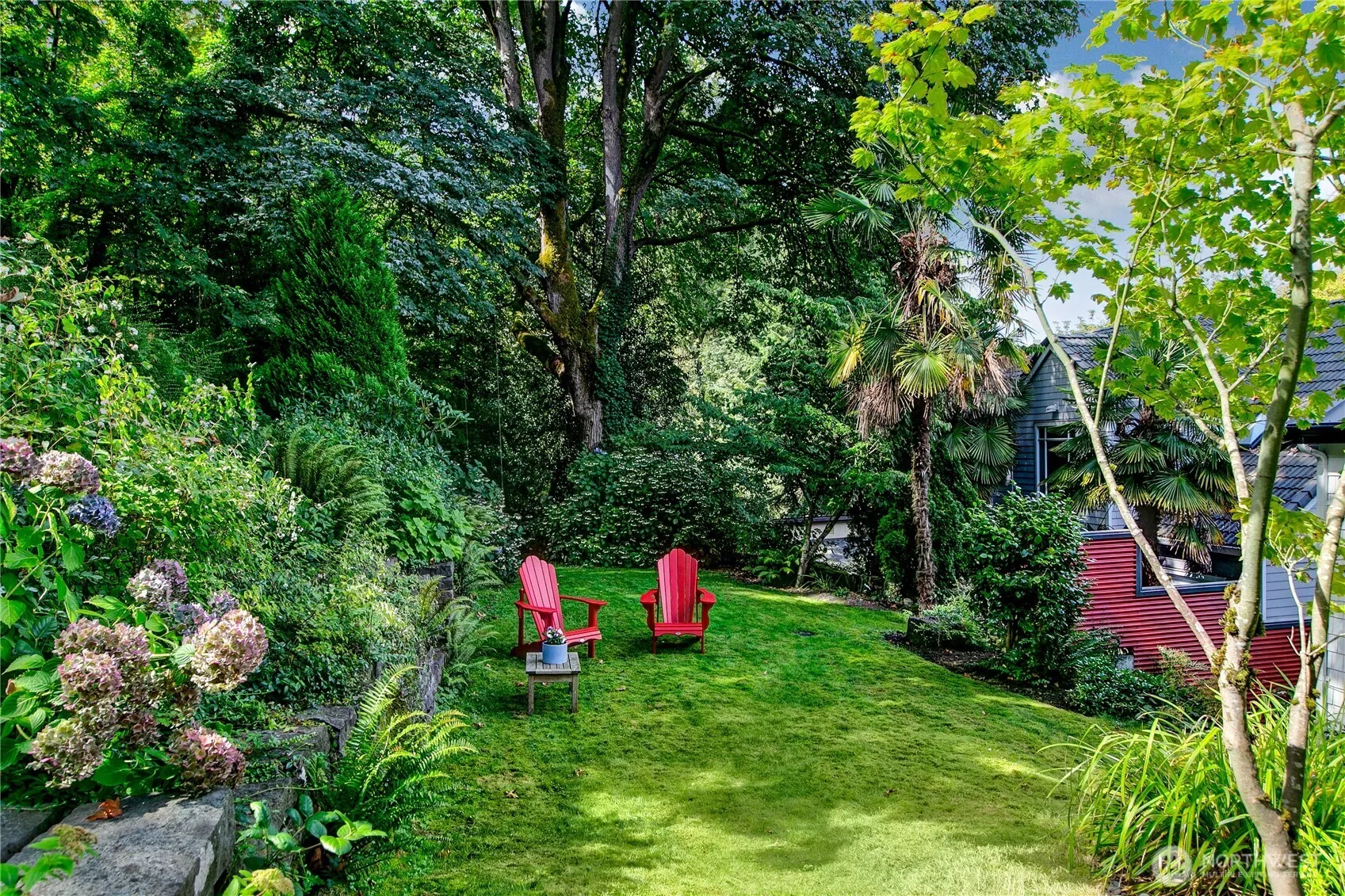 1522 E Interlaken Boulevard , Seattle, WA 98112