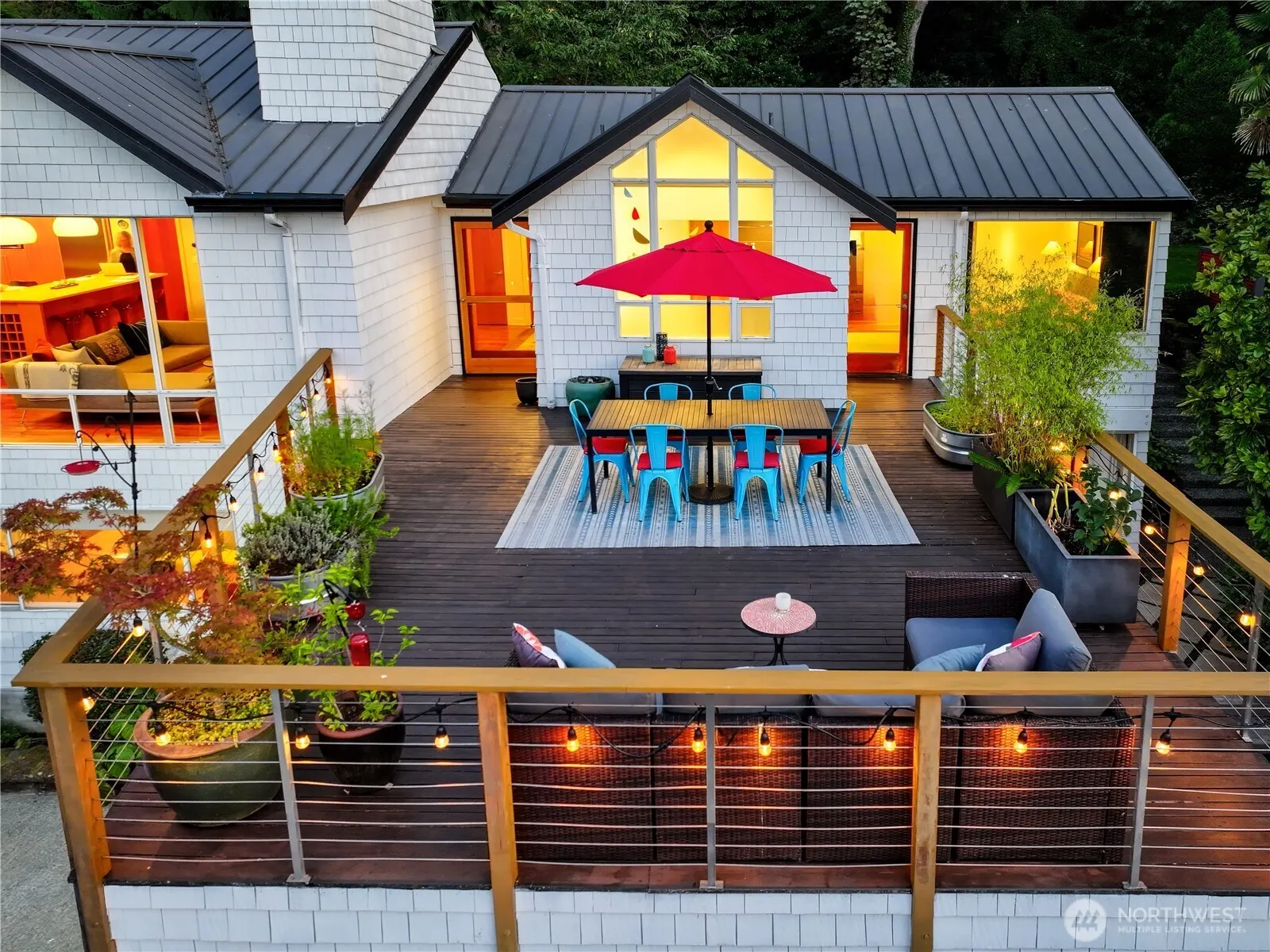 1522 E Interlaken Boulevard , Seattle, WA 98112
