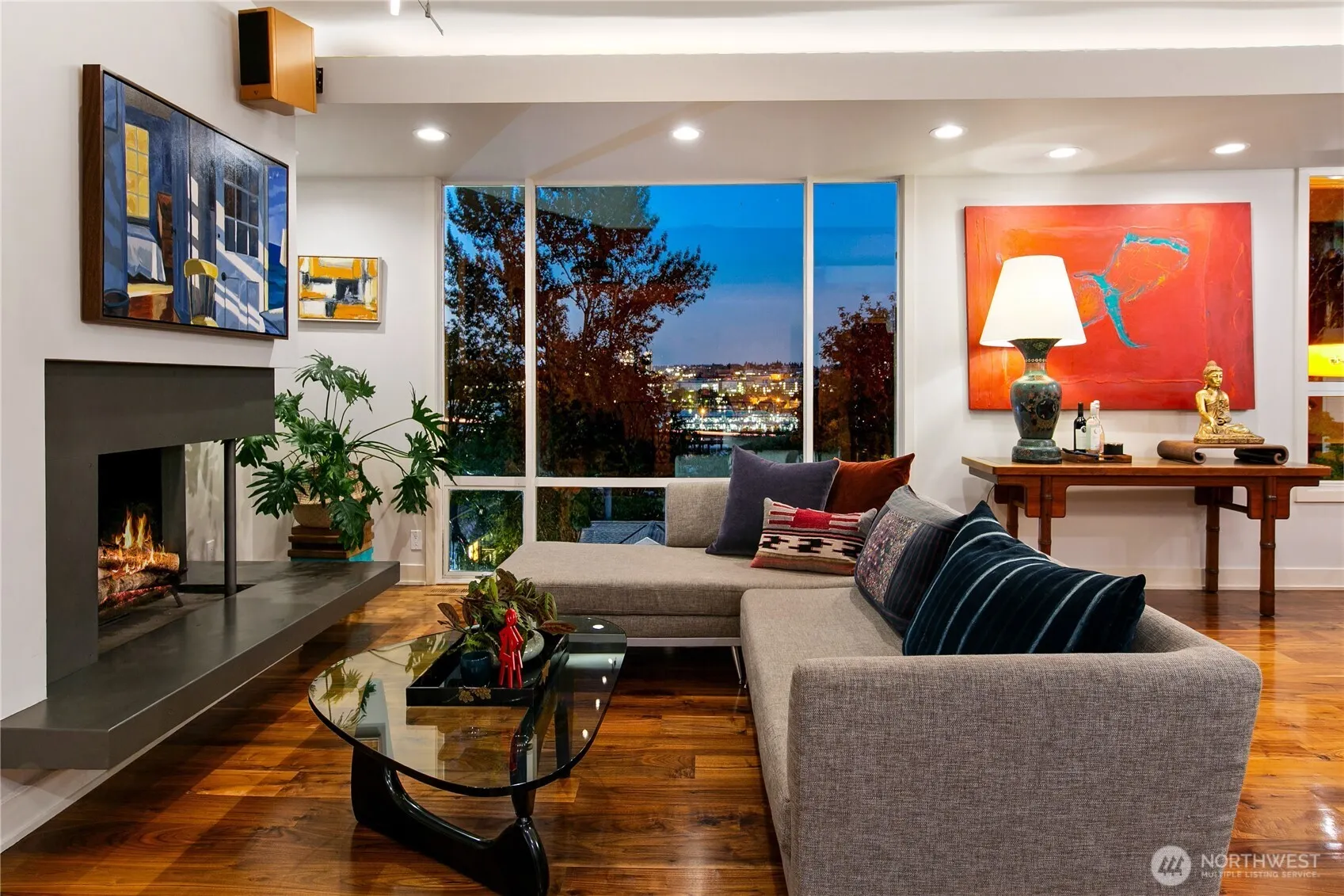 1522 E Interlaken Boulevard , Seattle, WA 98112