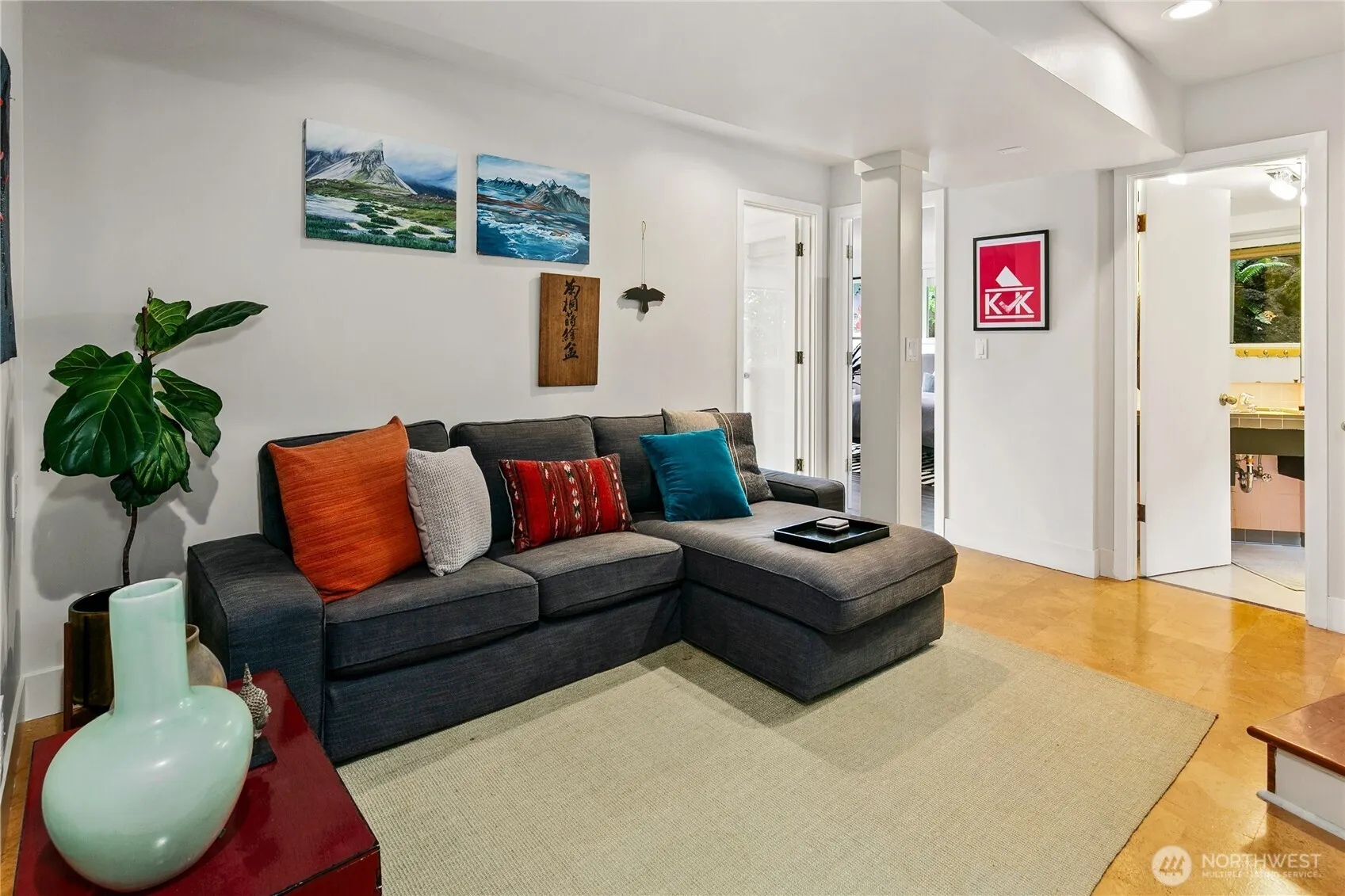 1522 E Interlaken Boulevard , Seattle, WA 98112