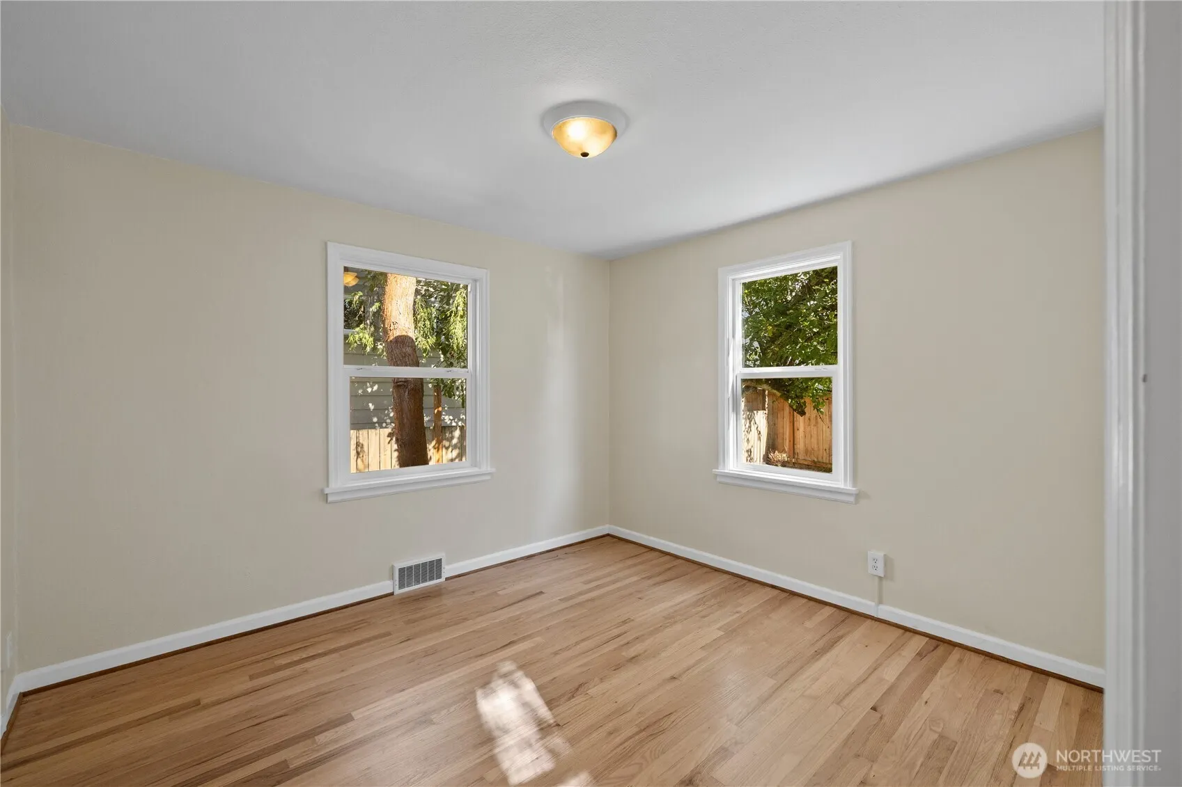 10130 NE 189th Street #A, Bothell, WA 98011