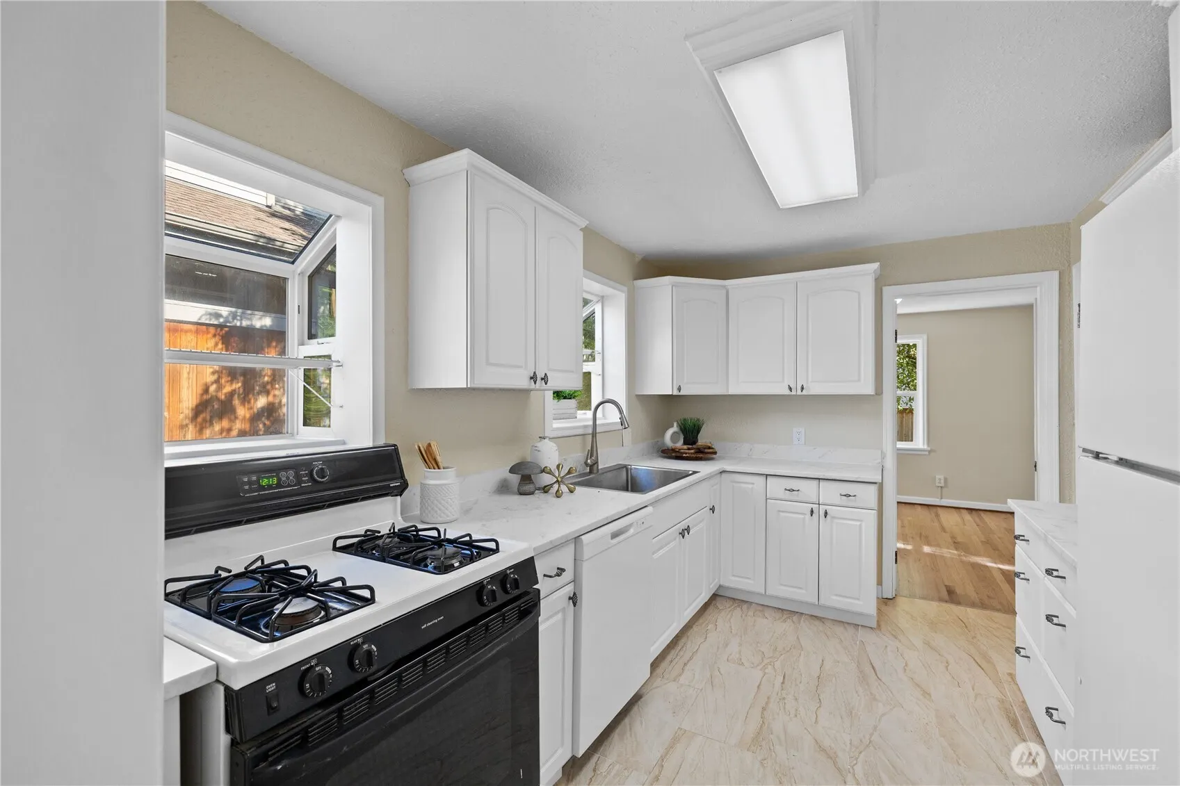 10130 NE 189th Street #A, Bothell, WA 98011