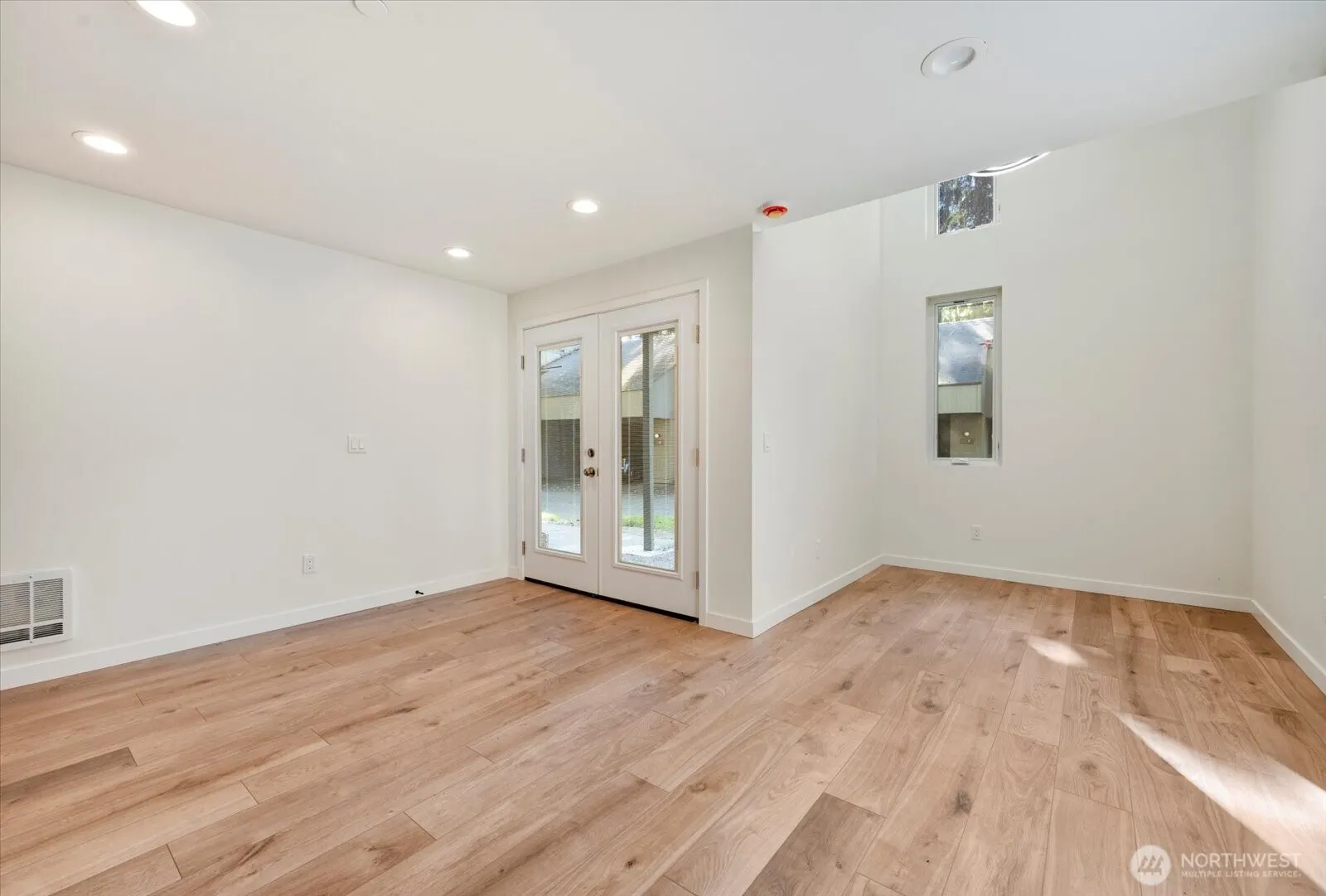 6440 139th Place NE #1, Redmond, WA 98052