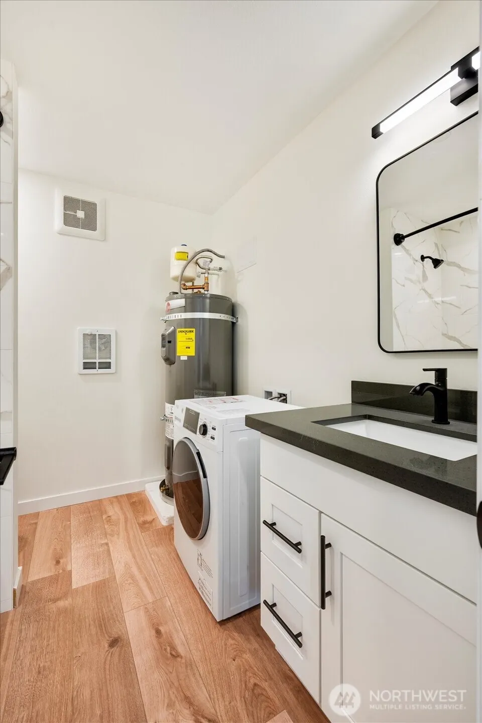 6440 139th Place NE #1, Redmond, WA 98052