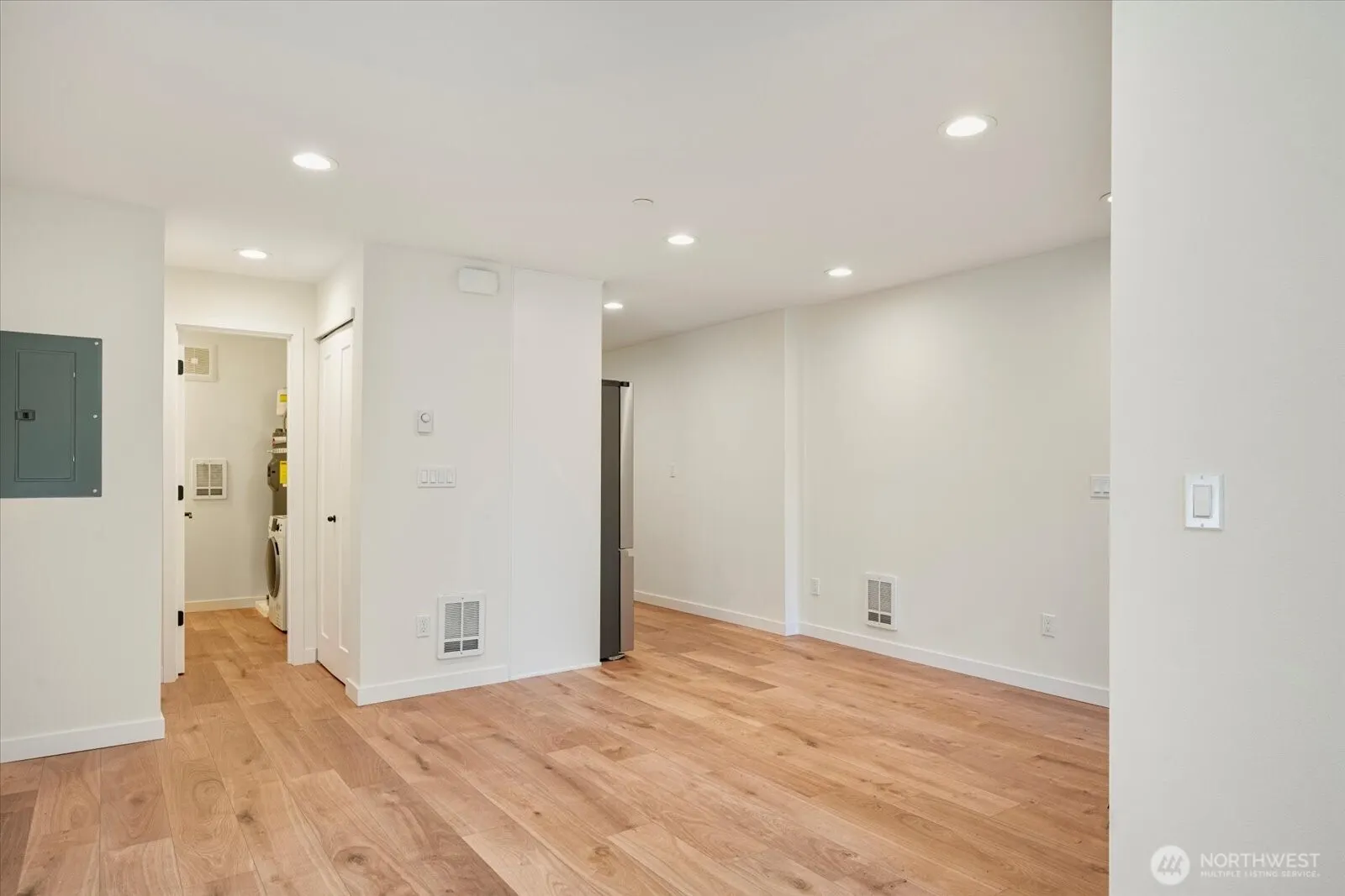 6440 139th Place NE #1, Redmond, WA 98052