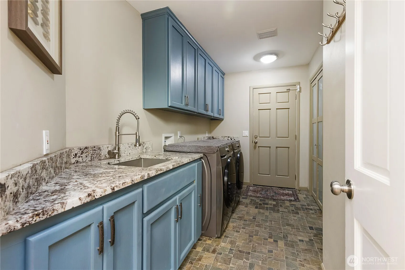 21518 NE 143 Place , Woodinville, WA 98077