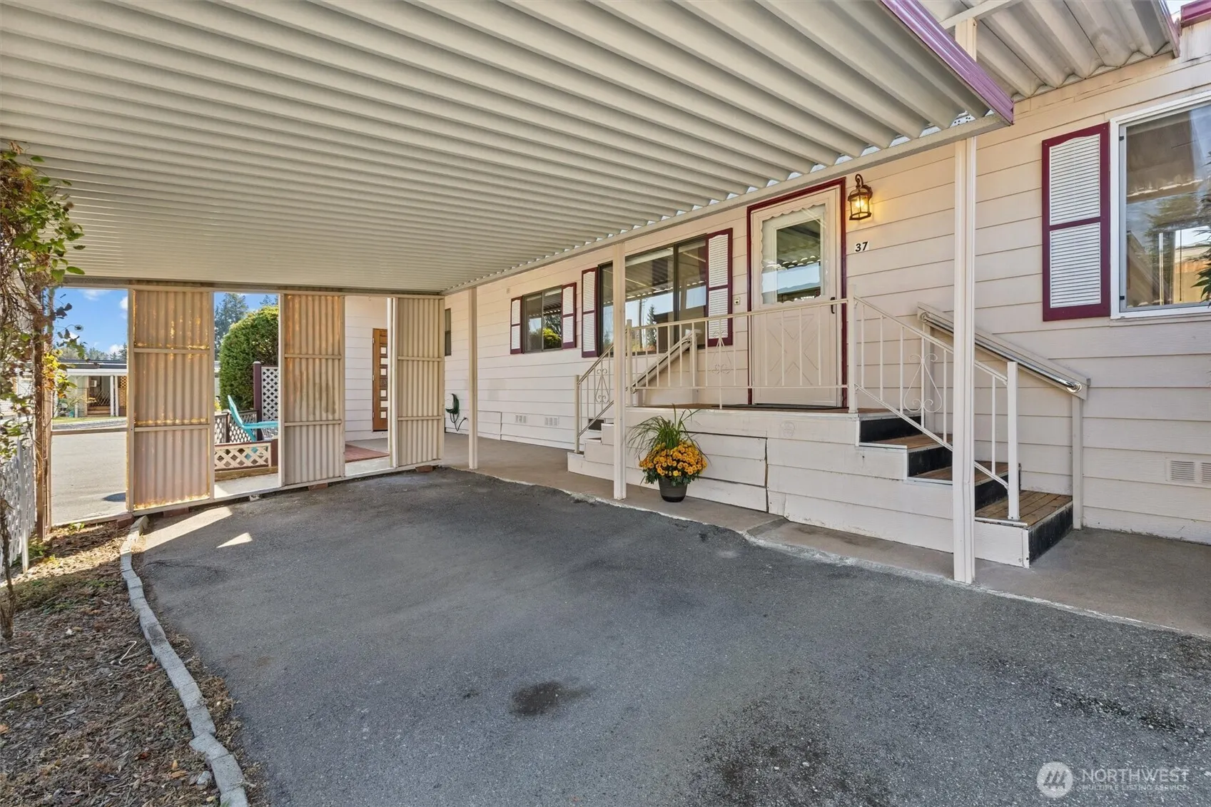 18501 52nd Avenue W #37, Lynnwood, WA 98037