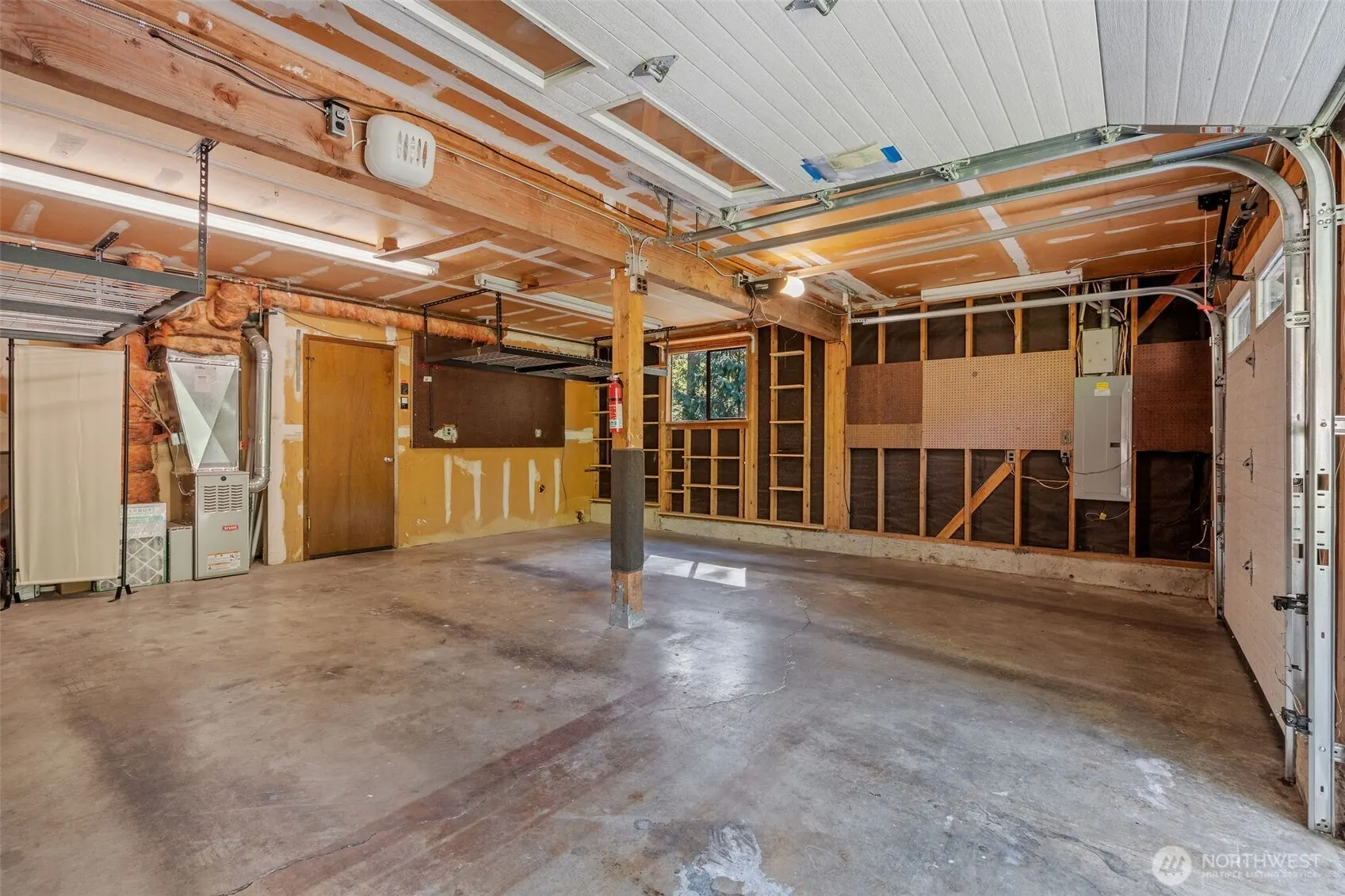 3050 241st Avenue SE, Sammamish, WA 98075