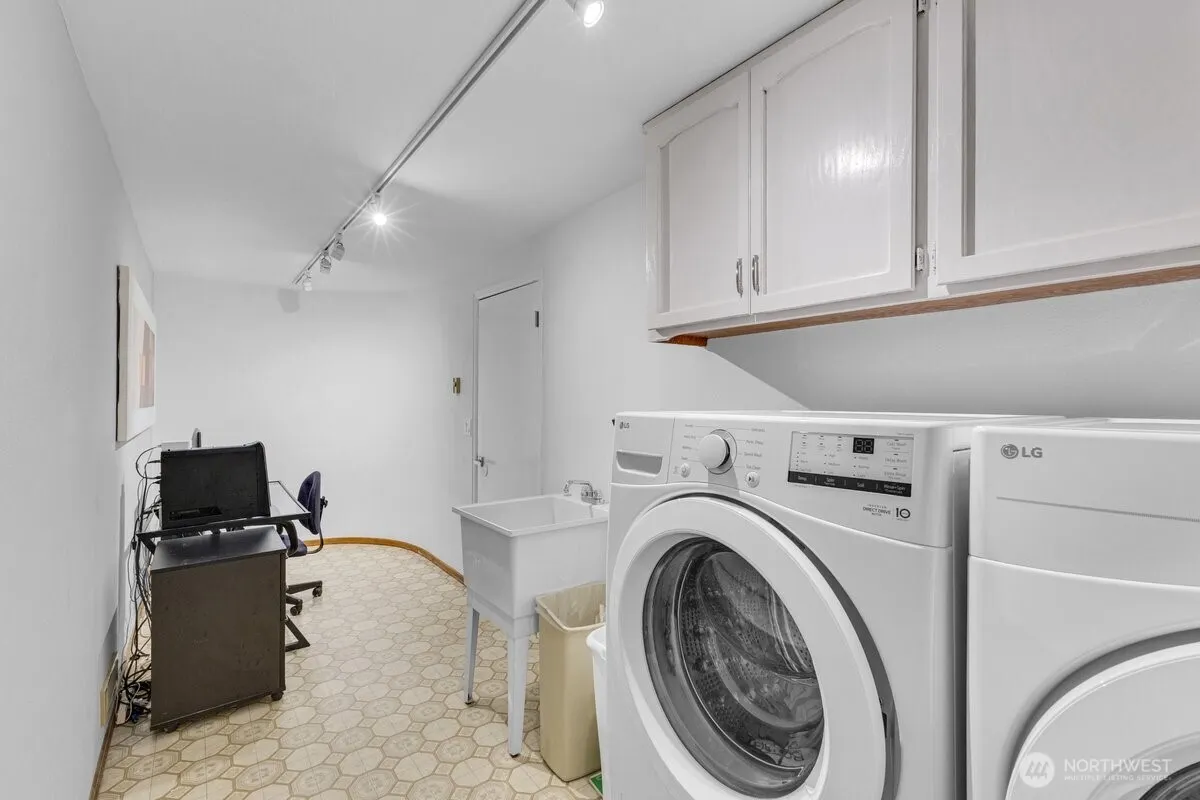 1805 Village Green Drive #14, Mill Creek, WA 98012