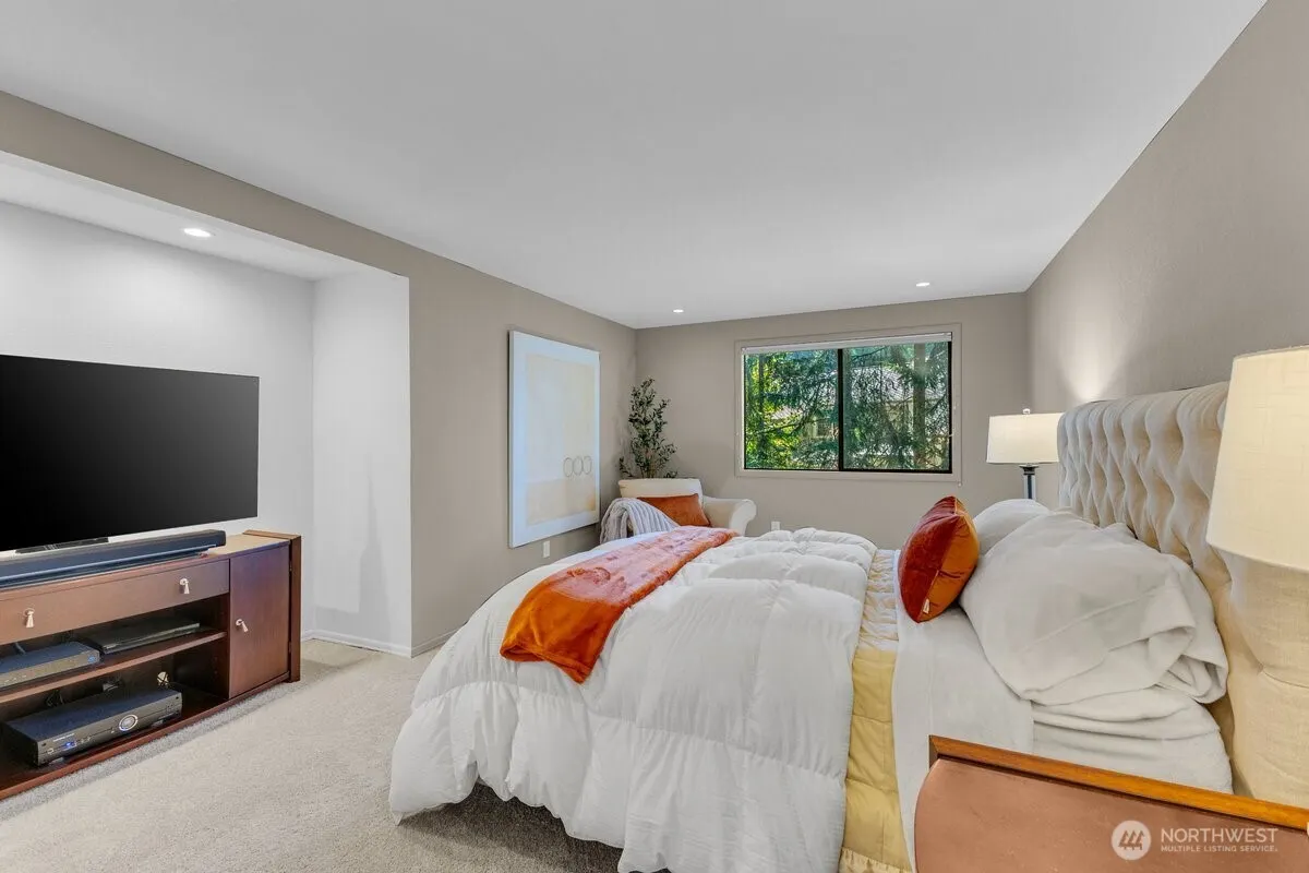 1805 Village Green Drive #14, Mill Creek, WA 98012
