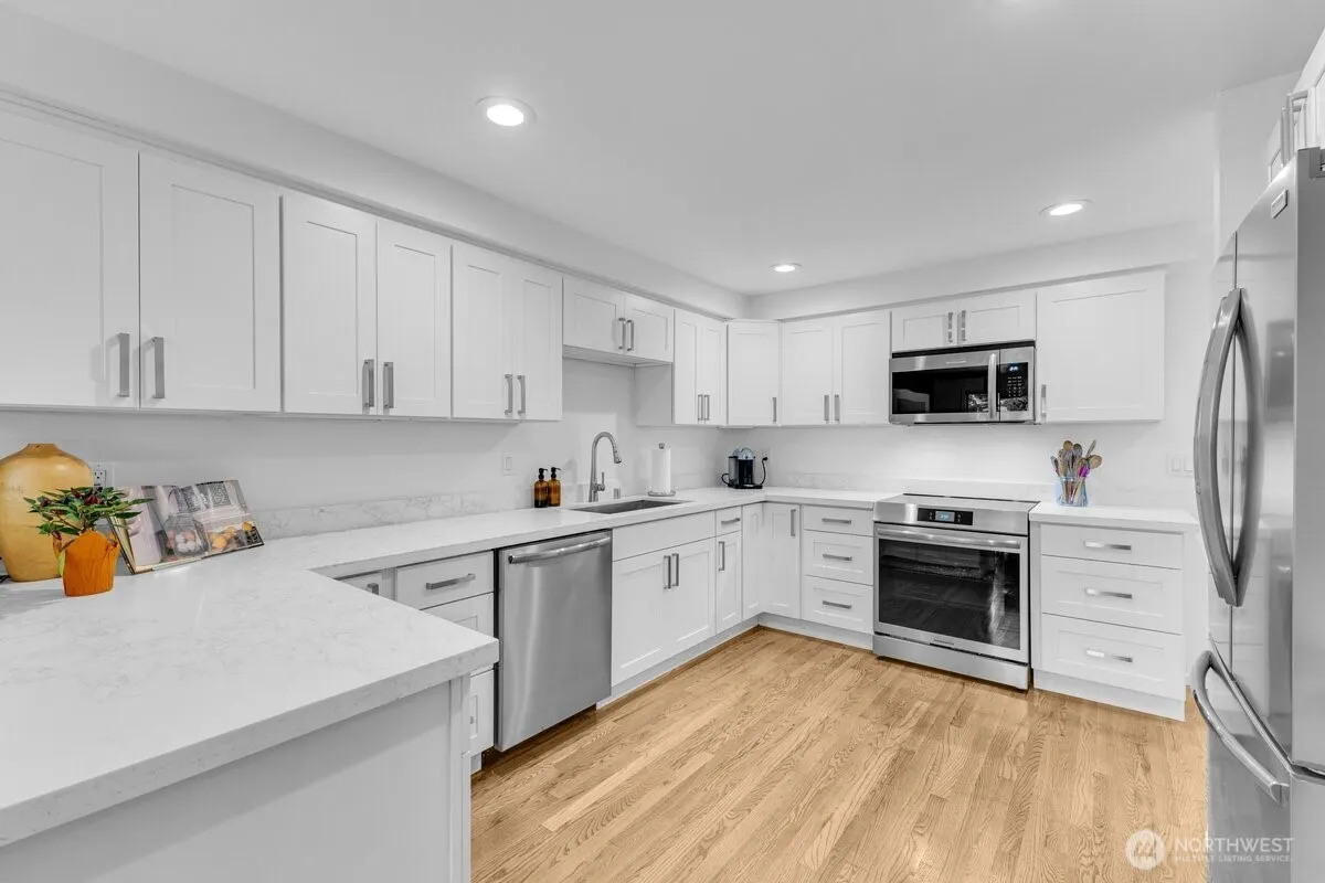 1805 Village Green Drive #14, Mill Creek, WA 98012