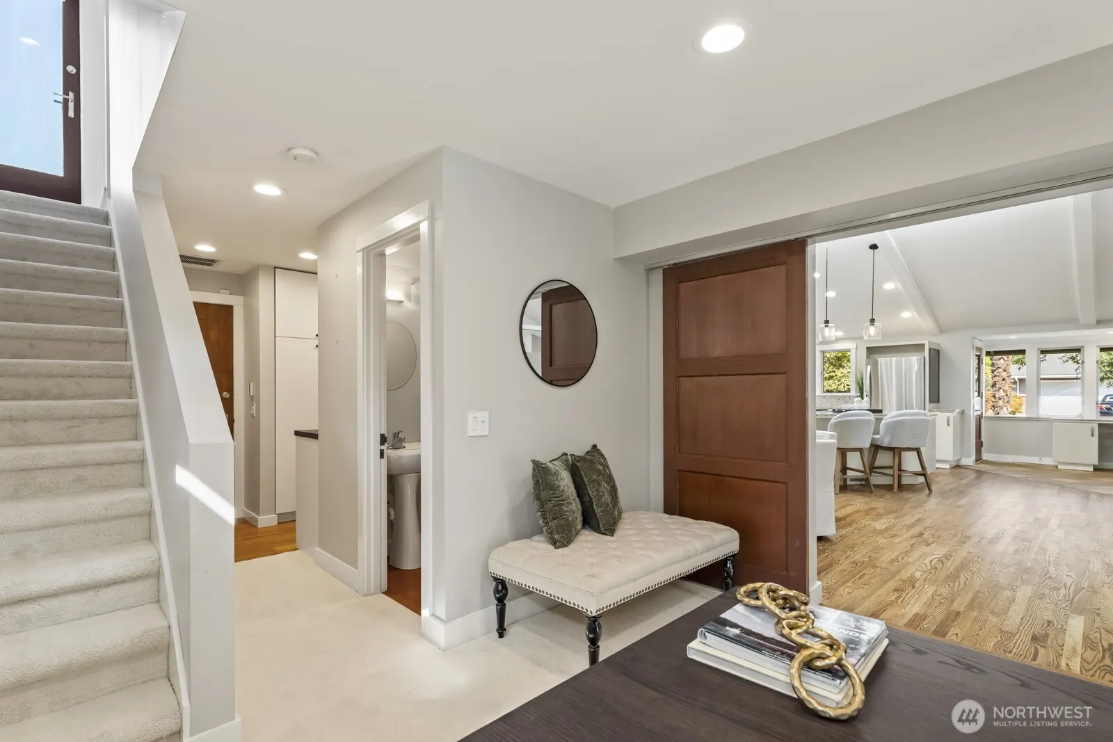 9712 50th Avenue SW, Seattle, WA 98136-2725