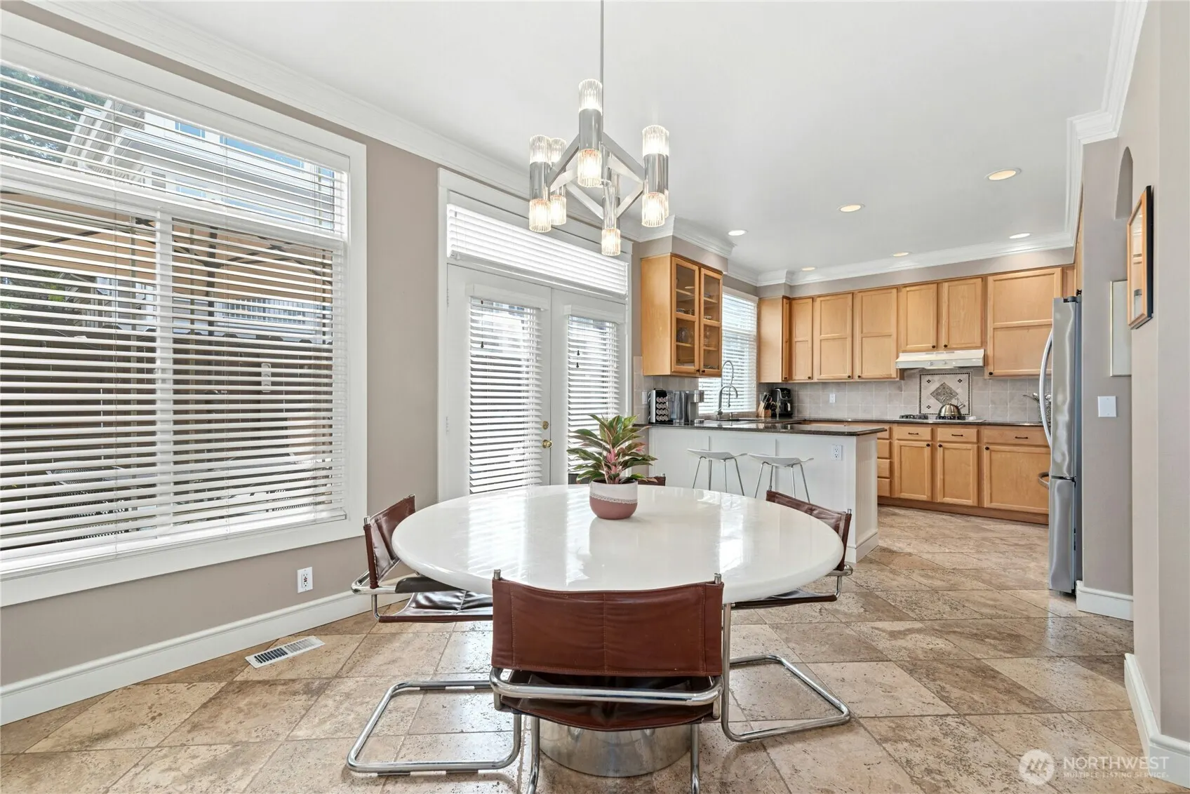 8630 113th Lane NE, Kirkland, WA 98033