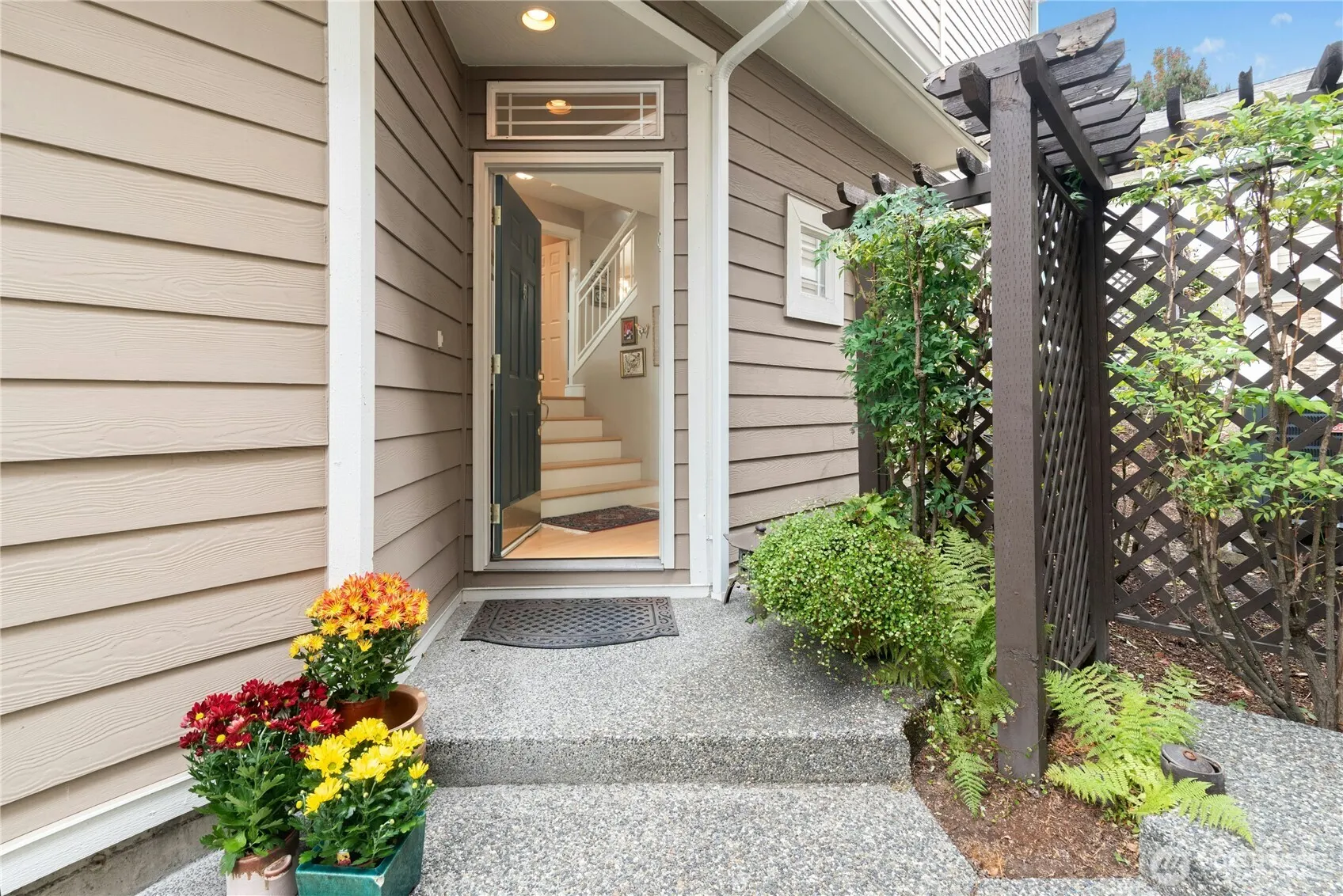 8630 113th Lane NE, Kirkland, WA 98033