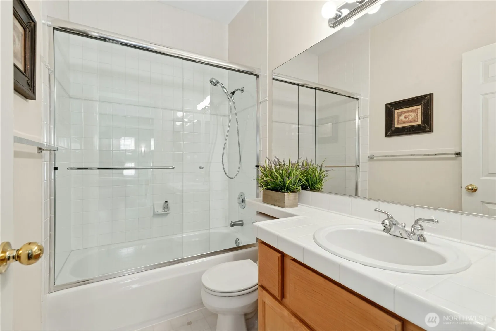 8630 113th Lane NE, Kirkland, WA 98033