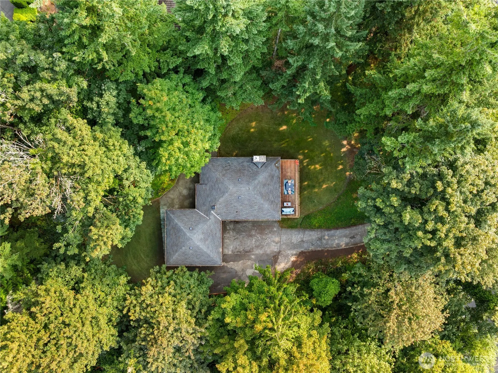 2008 E Lake Sammamish Parkway NE, Sammamish, WA 98074