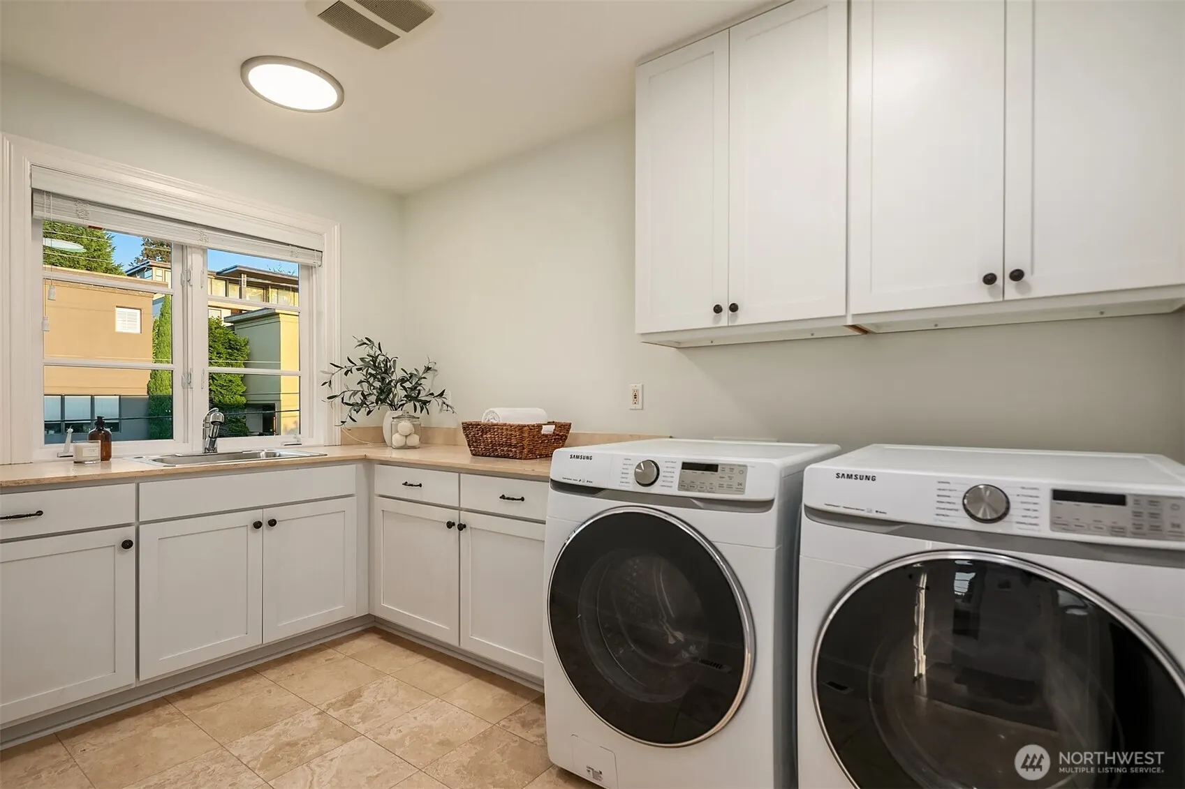 701 1st Street S, Kirkland, WA 98033