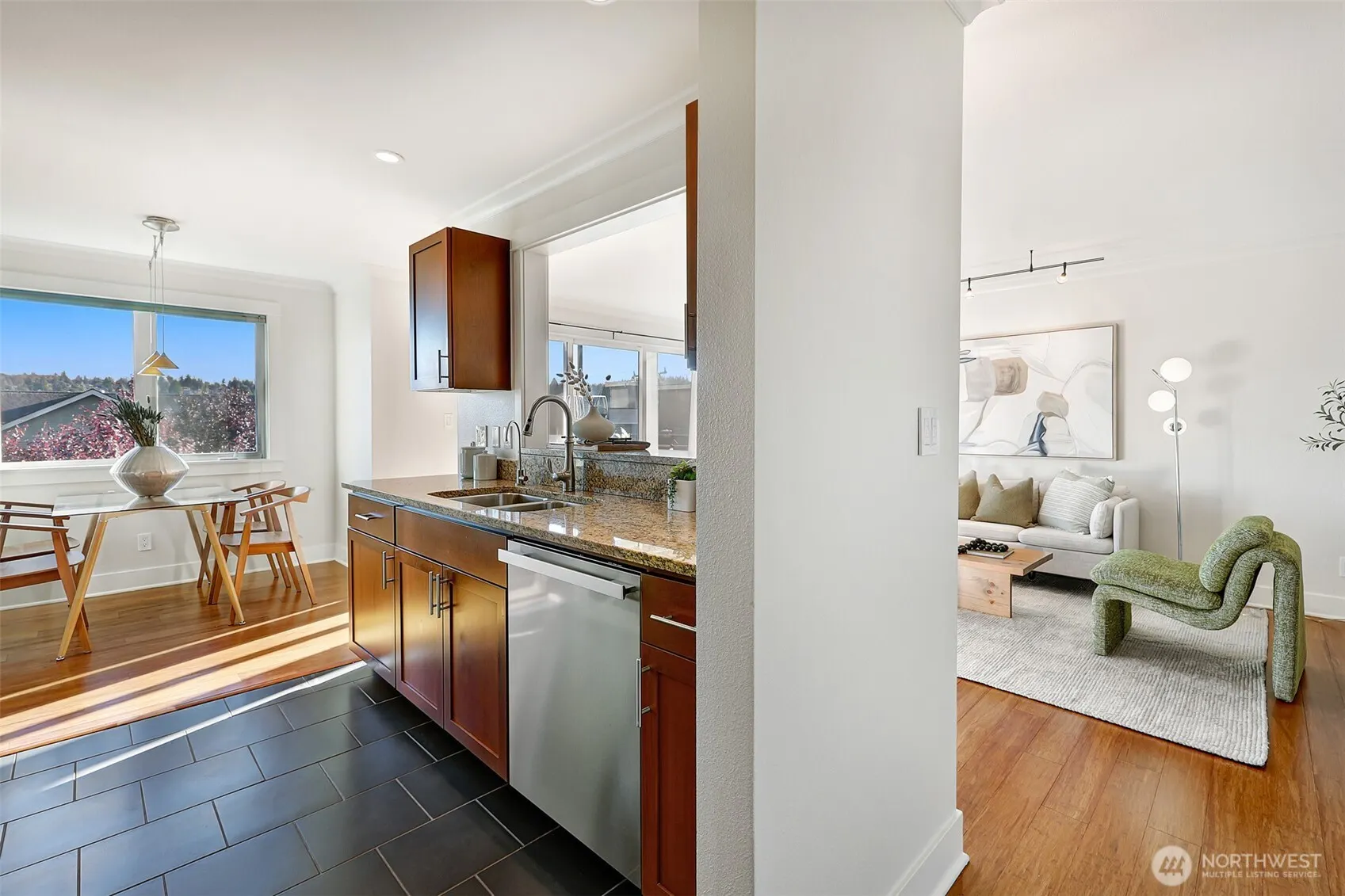 2830 NW 56th Street #303, Seattle, WA 98107