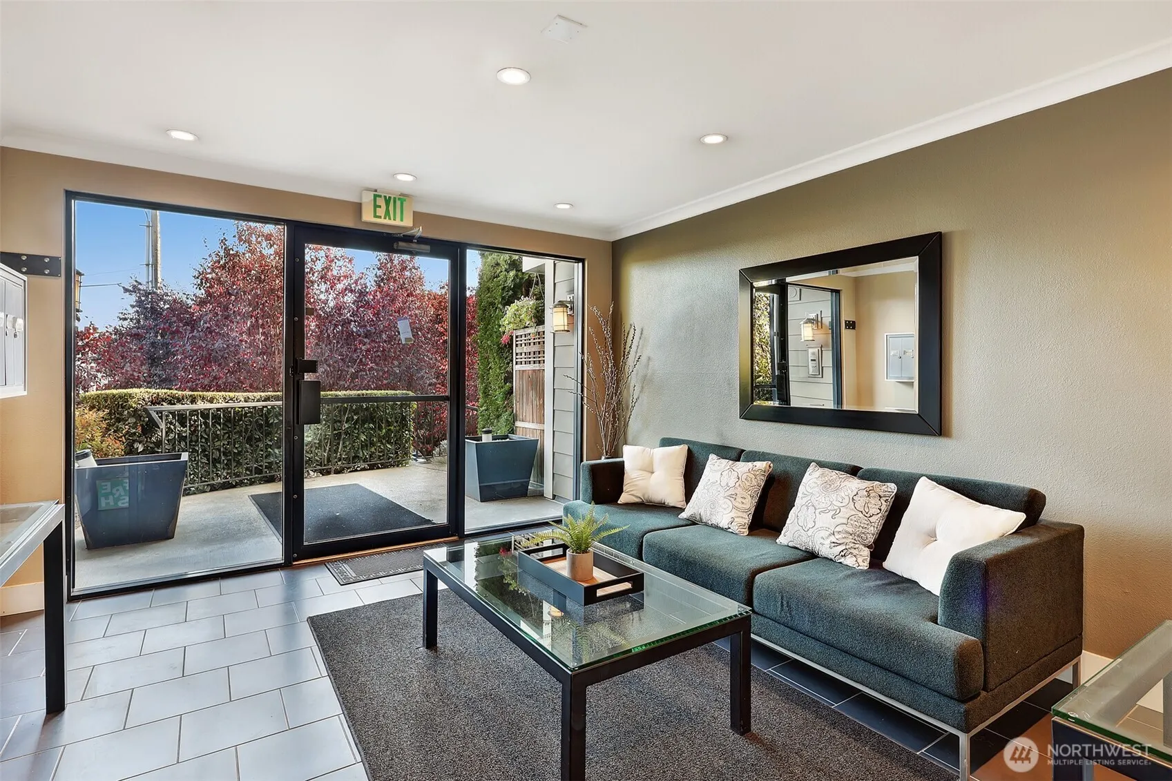 2830 NW 56th Street #303, Seattle, WA 98107
