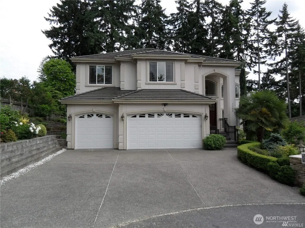 1105 106th Avenue SE, Bellevue, WA 98004