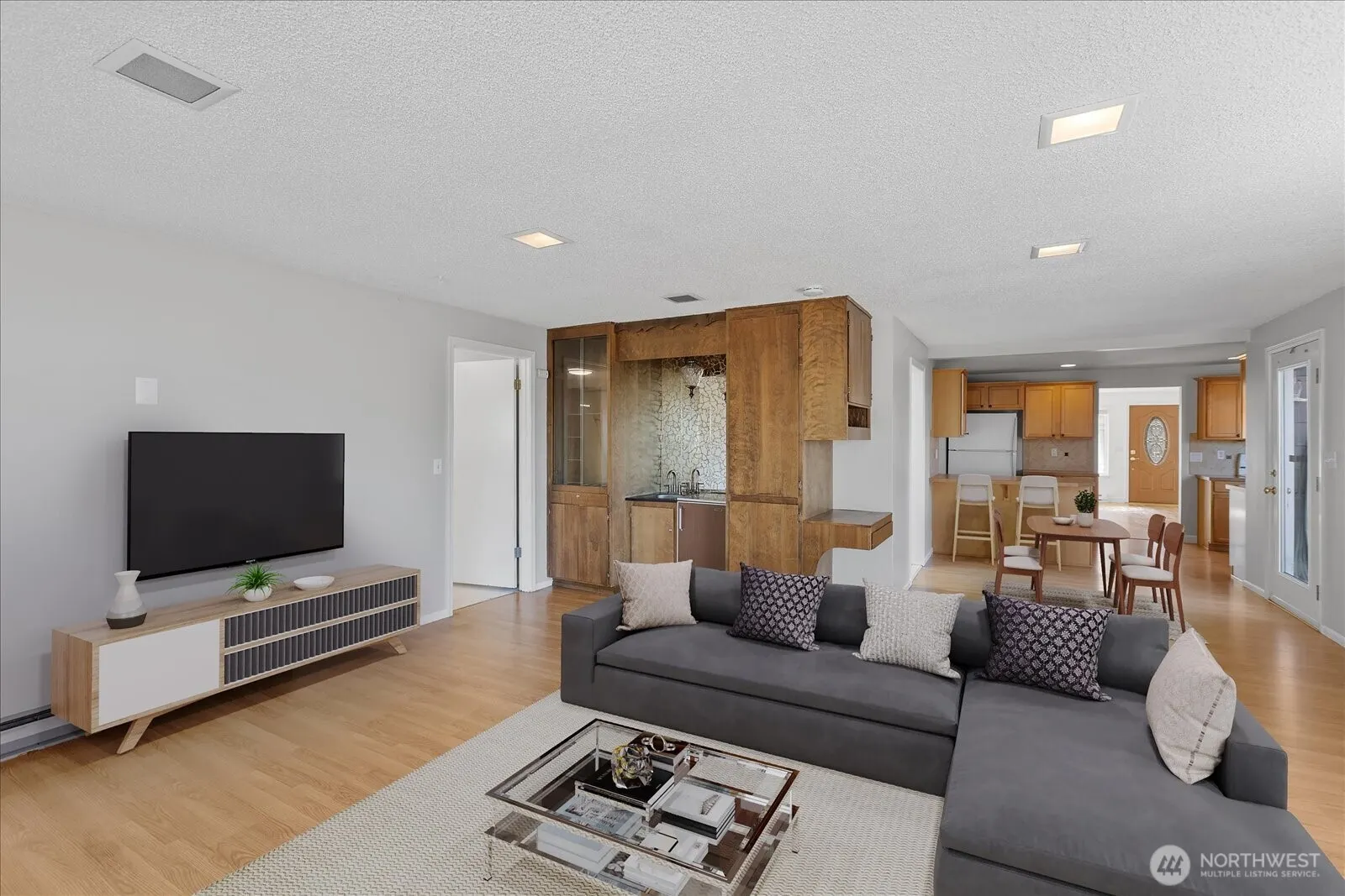 6921 188th Place SW, Lynnwood, WA 98036