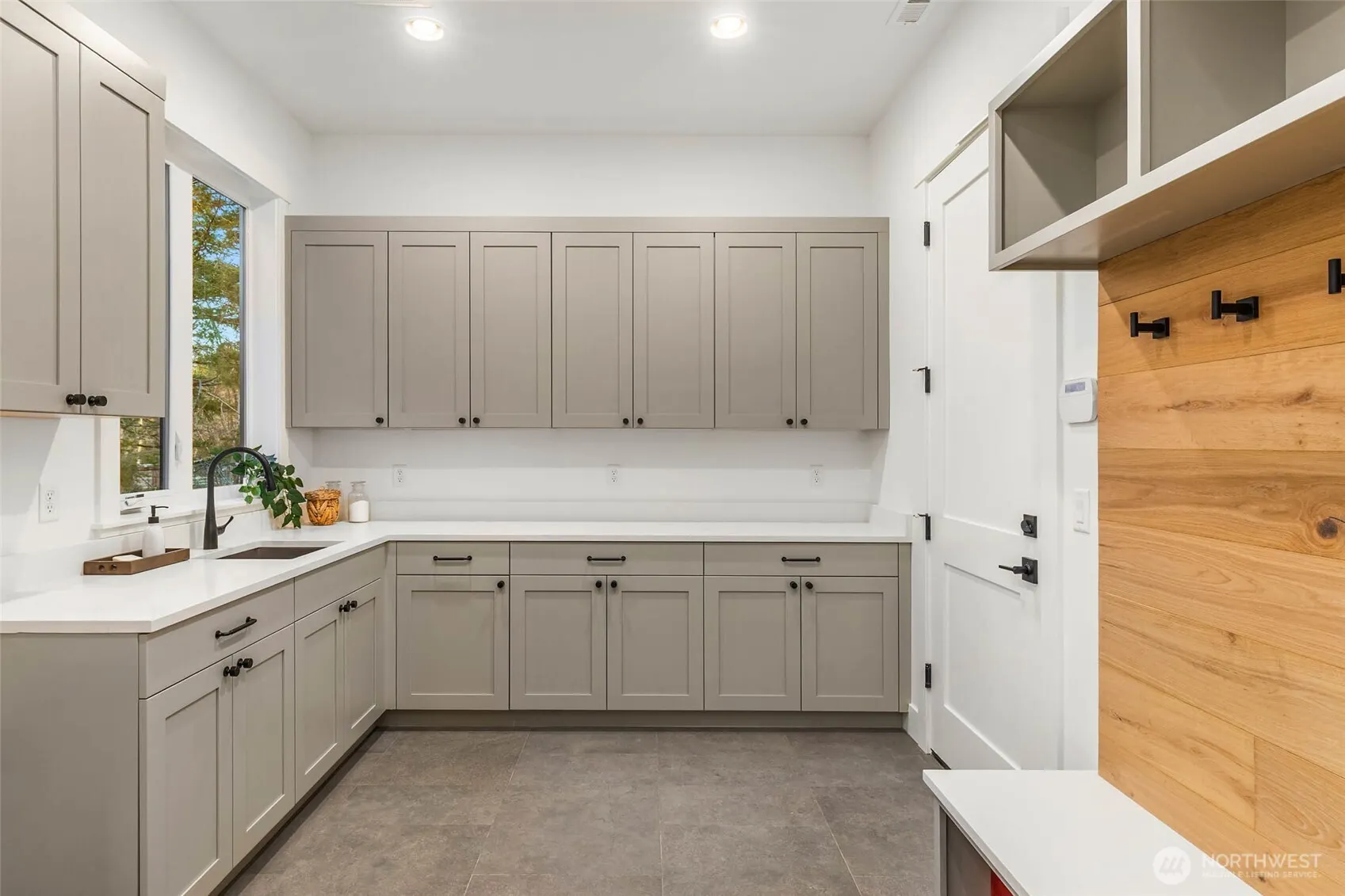 21412 NE 16th Street , Sammamish, WA 98074