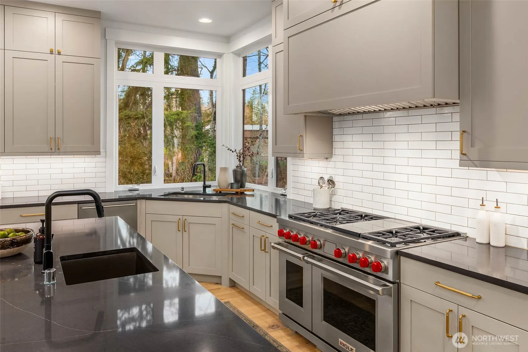 21412 NE 16th Street , Sammamish, WA 98074