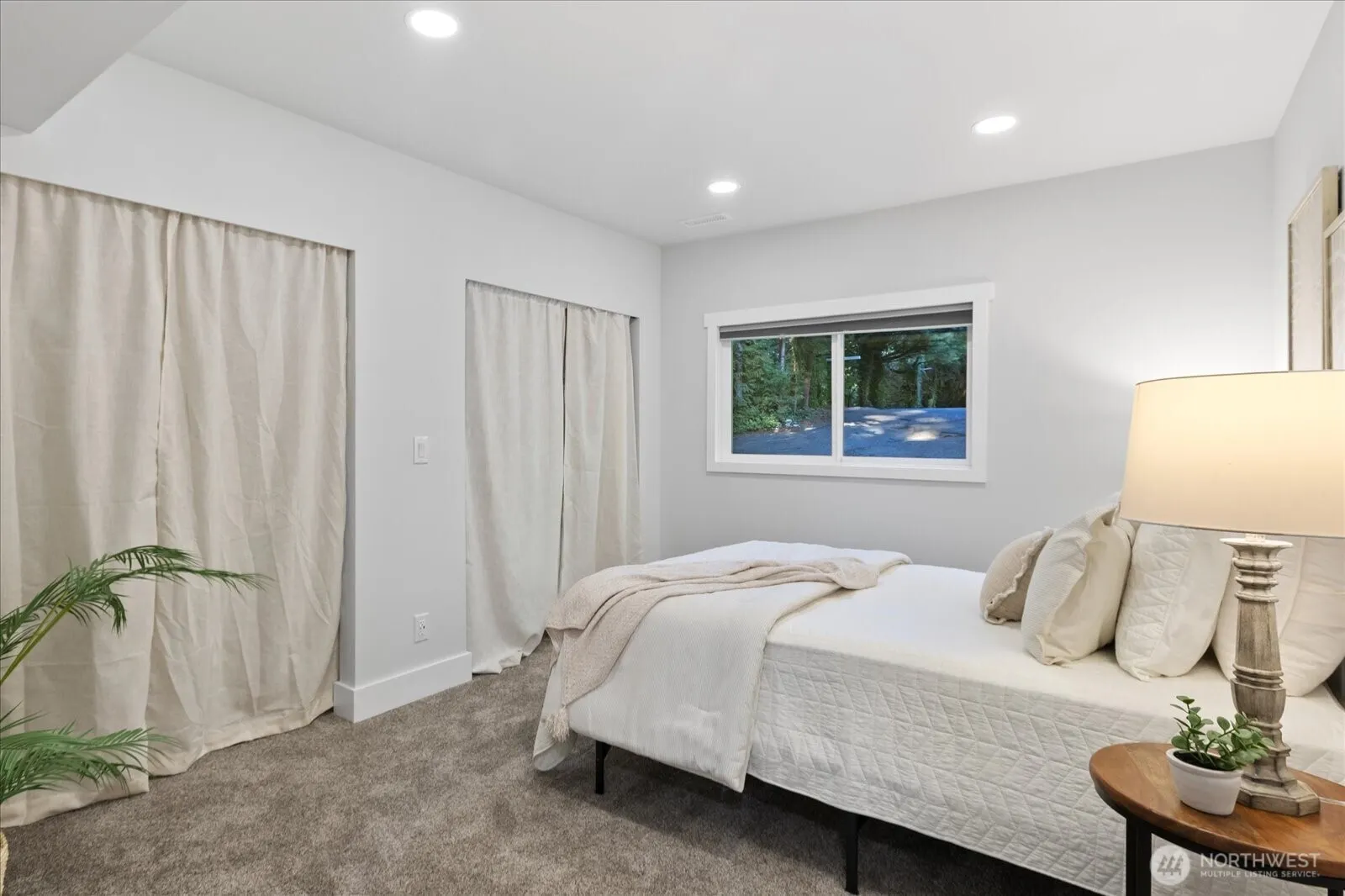 19014 19th Avenue W, Lynnwood, WA 98036