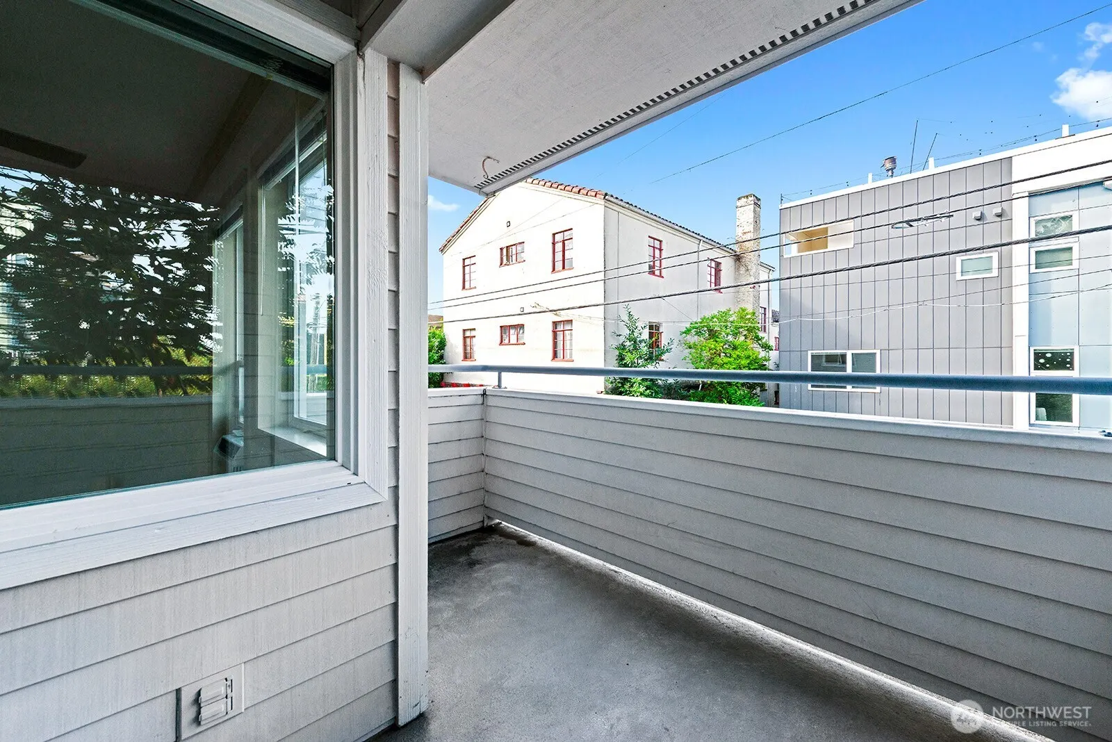 614 E Lynn Street #1, Seattle, WA 98102
