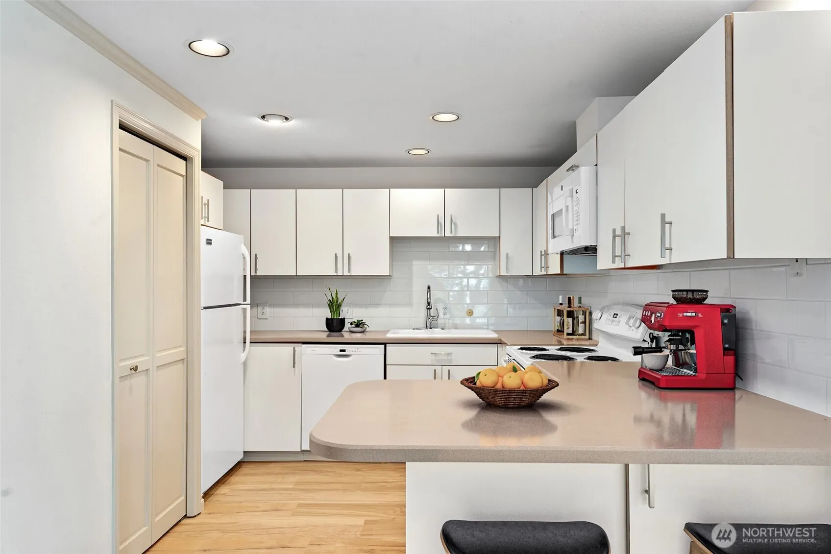 614 E Lynn Street #1, Seattle, WA 98102
