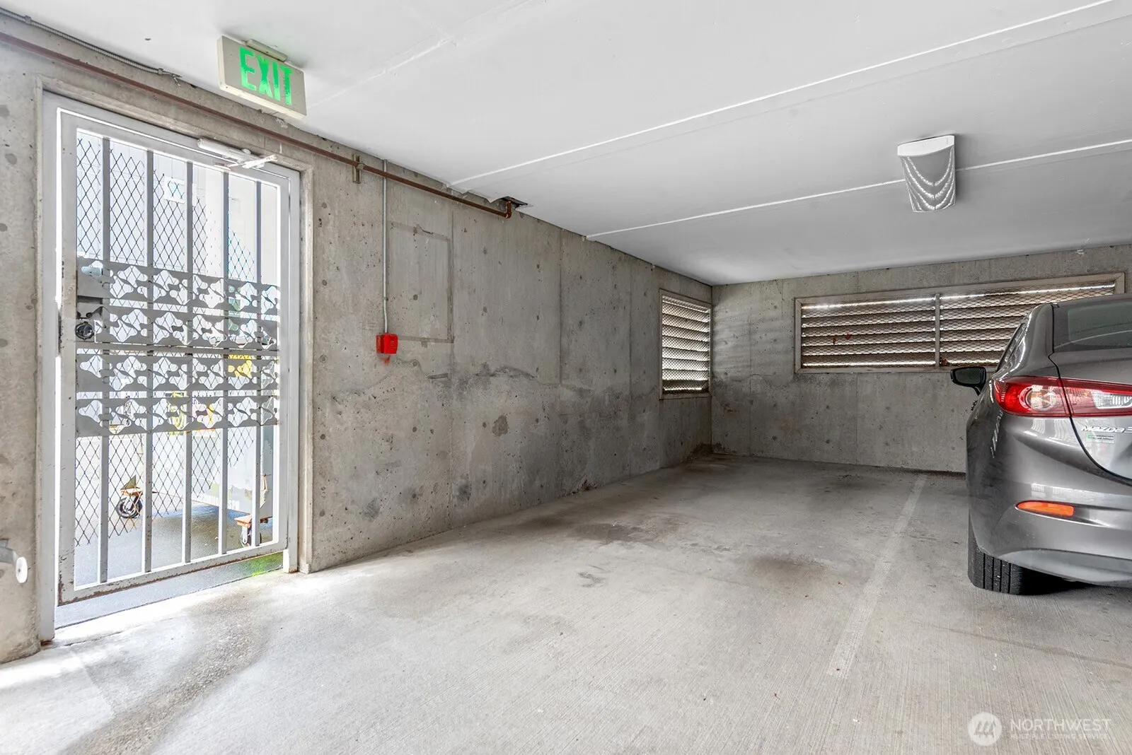 614 E Lynn Street #1, Seattle, WA 98102