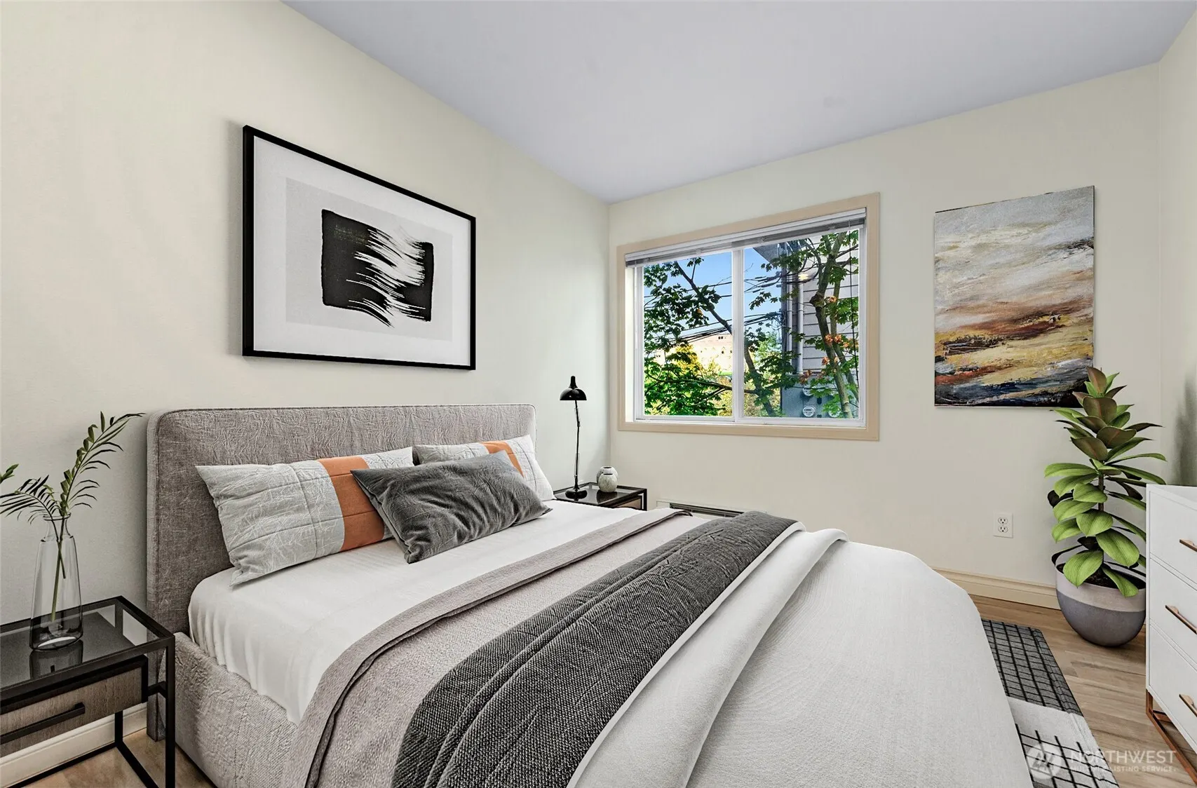 614 E Lynn Street #1, Seattle, WA 98102
