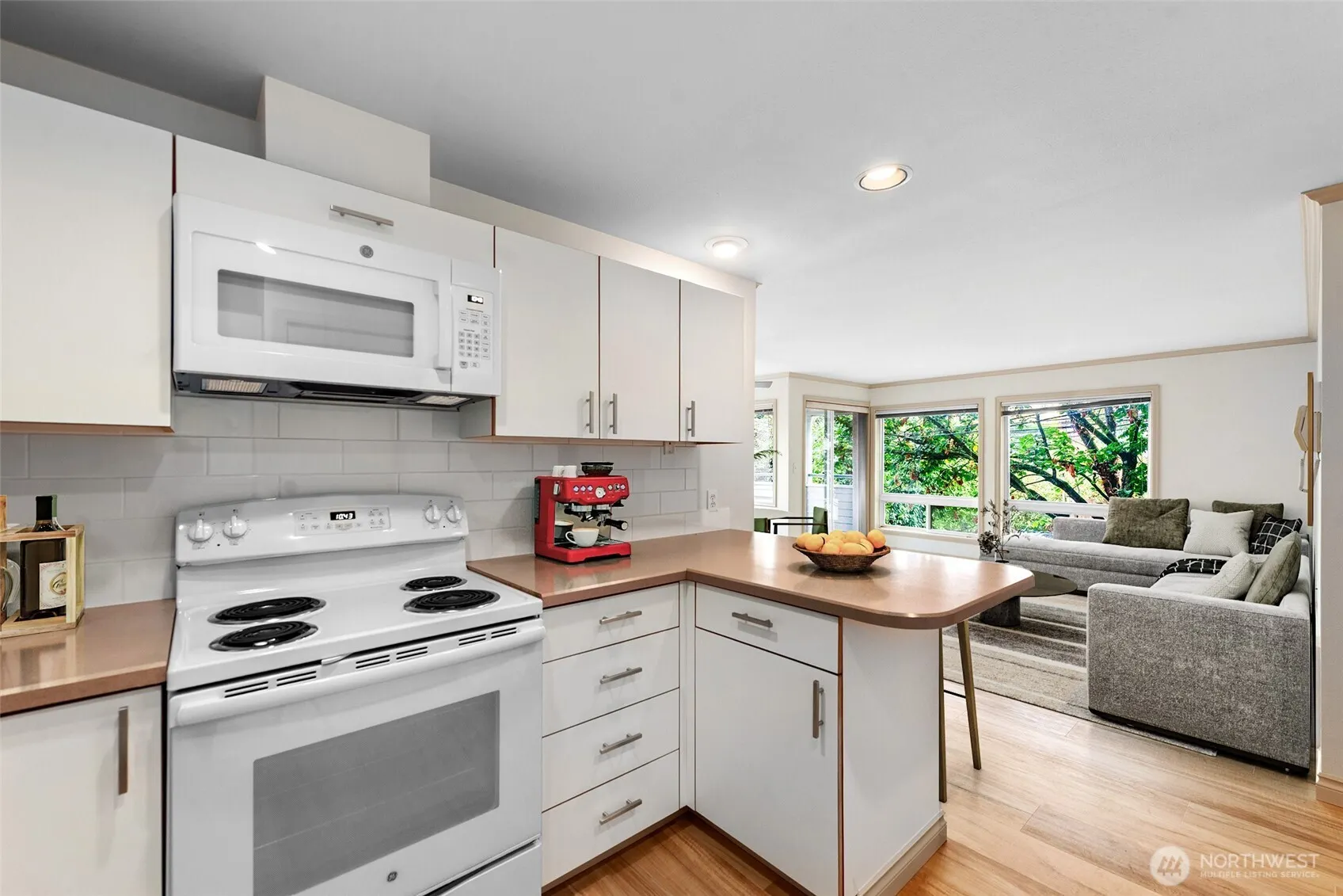614 E Lynn Street #1, Seattle, WA 98102