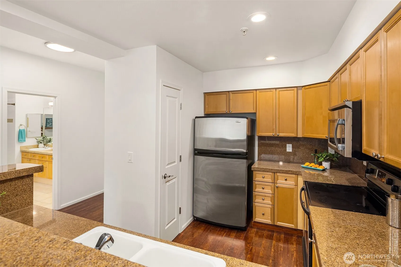 2220 132nd Ave SE #A308, Bellevue, WA 98005