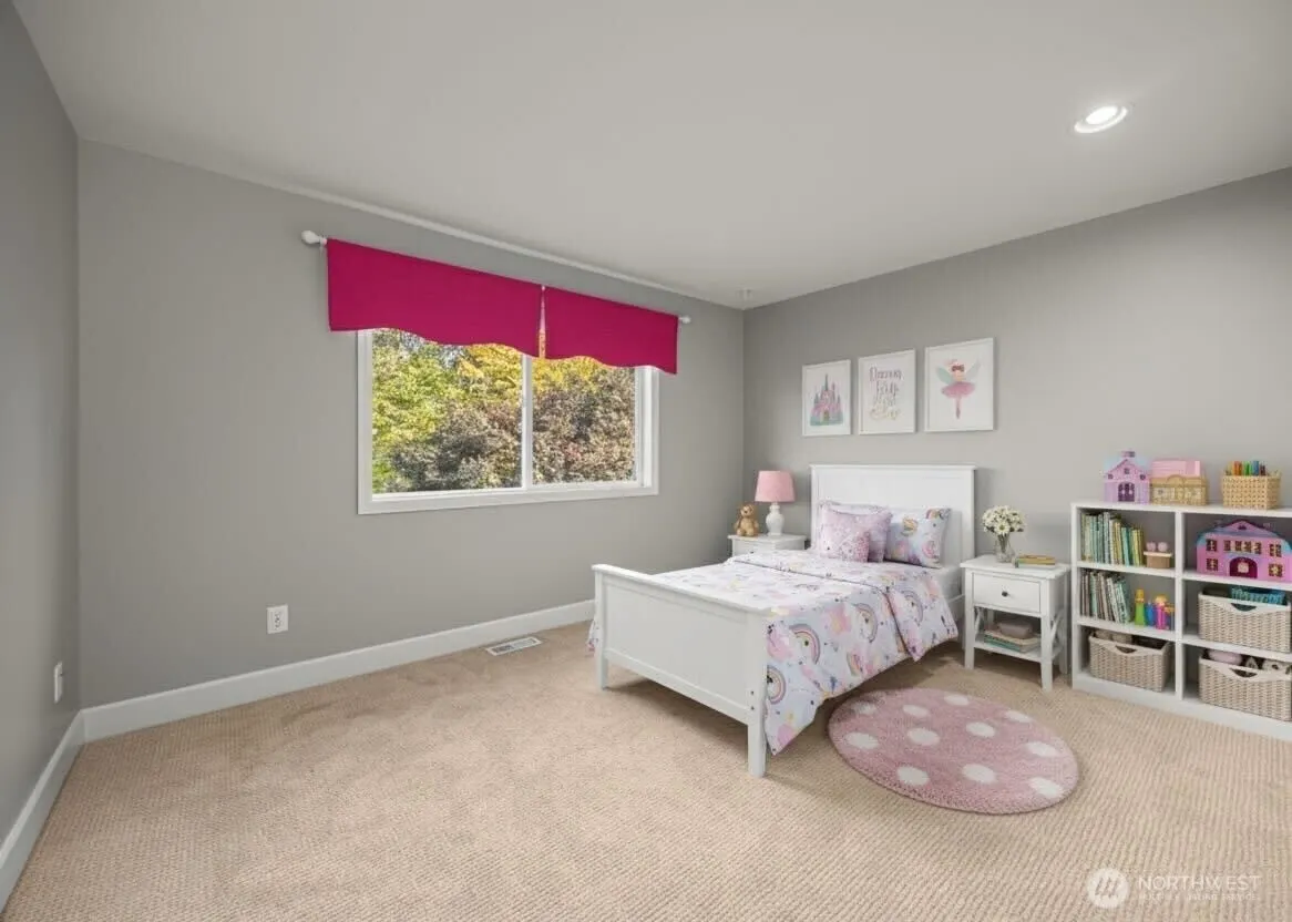 320 238th Avenue SE, Sammamish, WA 98074