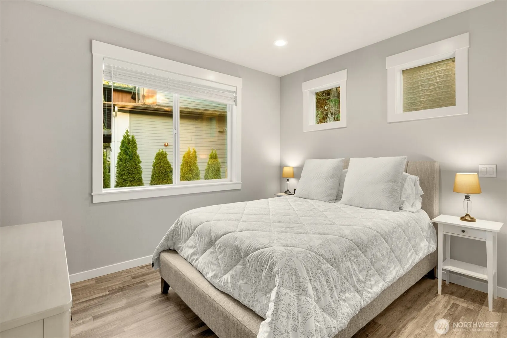 13005 NE 73rd Street #2, Kirkland, WA 98033