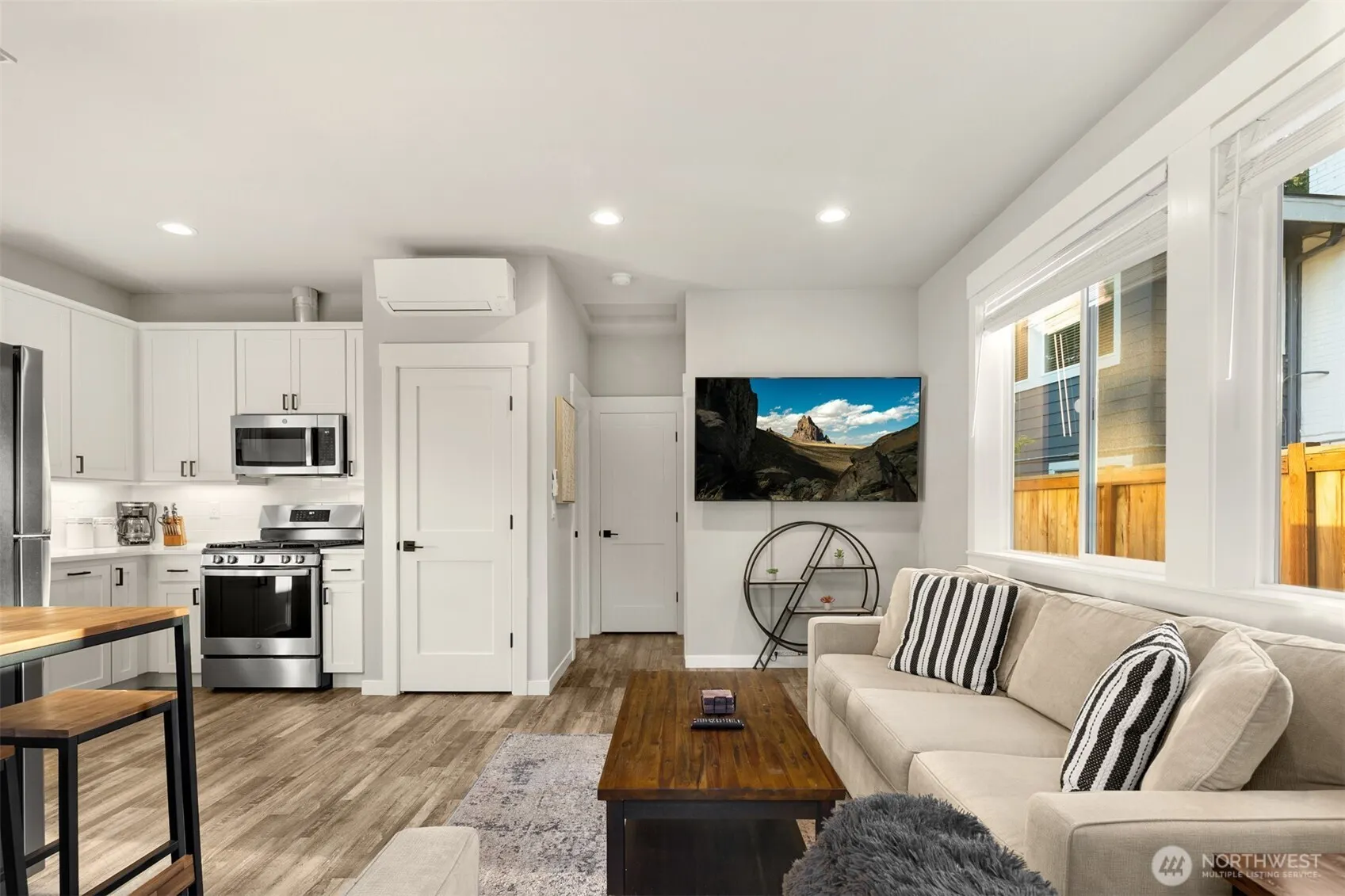 13005 NE 73rd Street #2, Kirkland, WA 98033