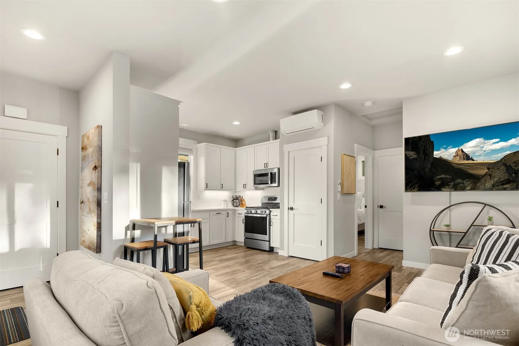 13005 NE 73rd Street #2, Kirkland, WA 98033
