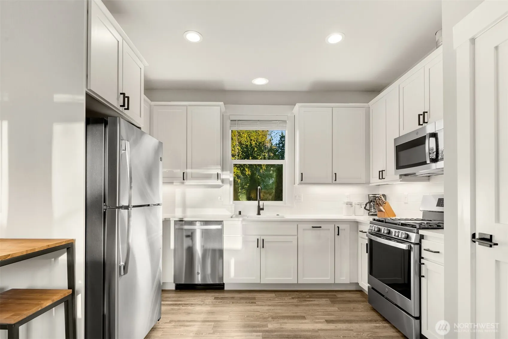 13005 NE 73rd Street #2, Kirkland, WA 98033