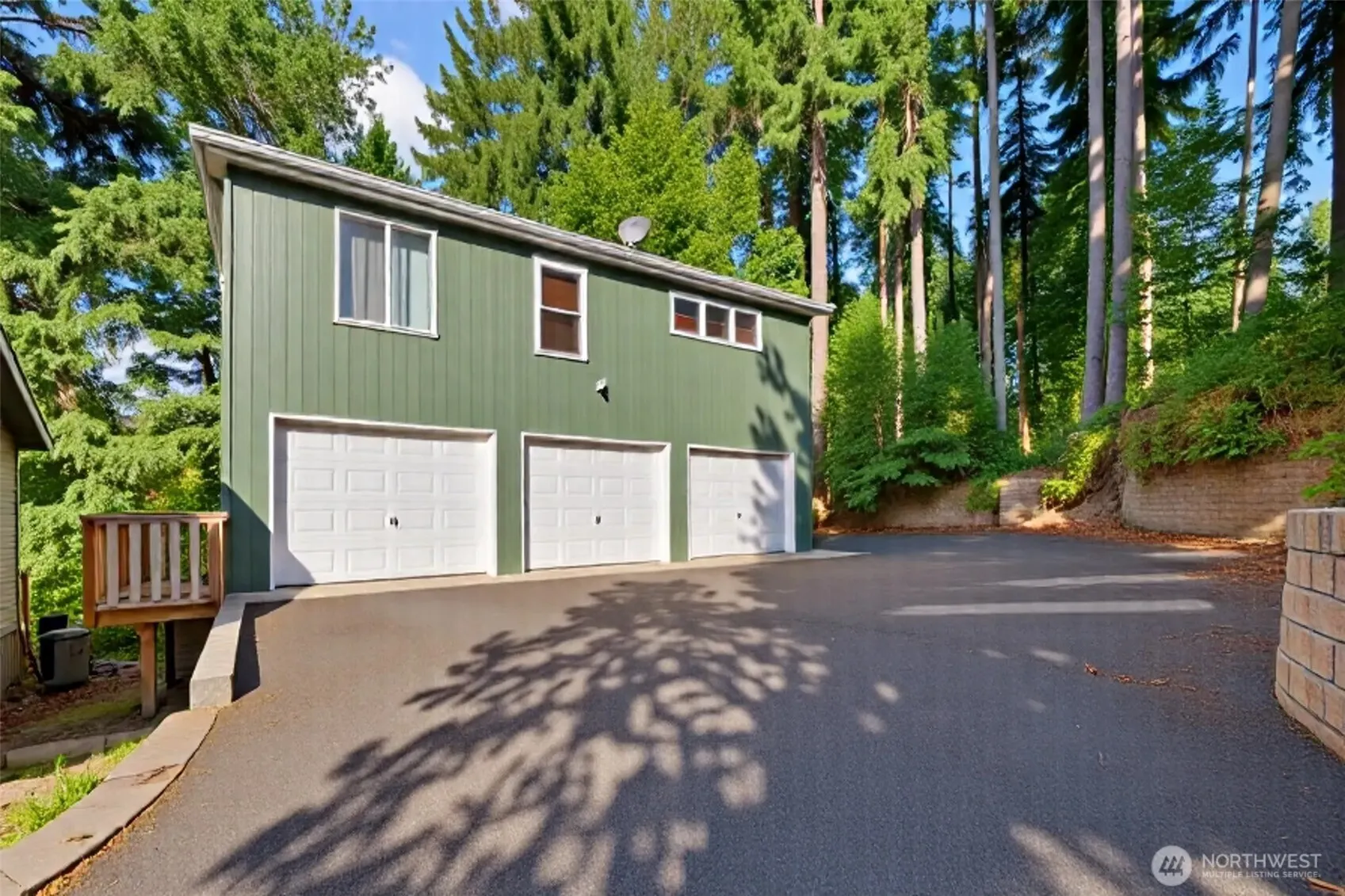 5502 NE 10th Street , Renton, WA 98059