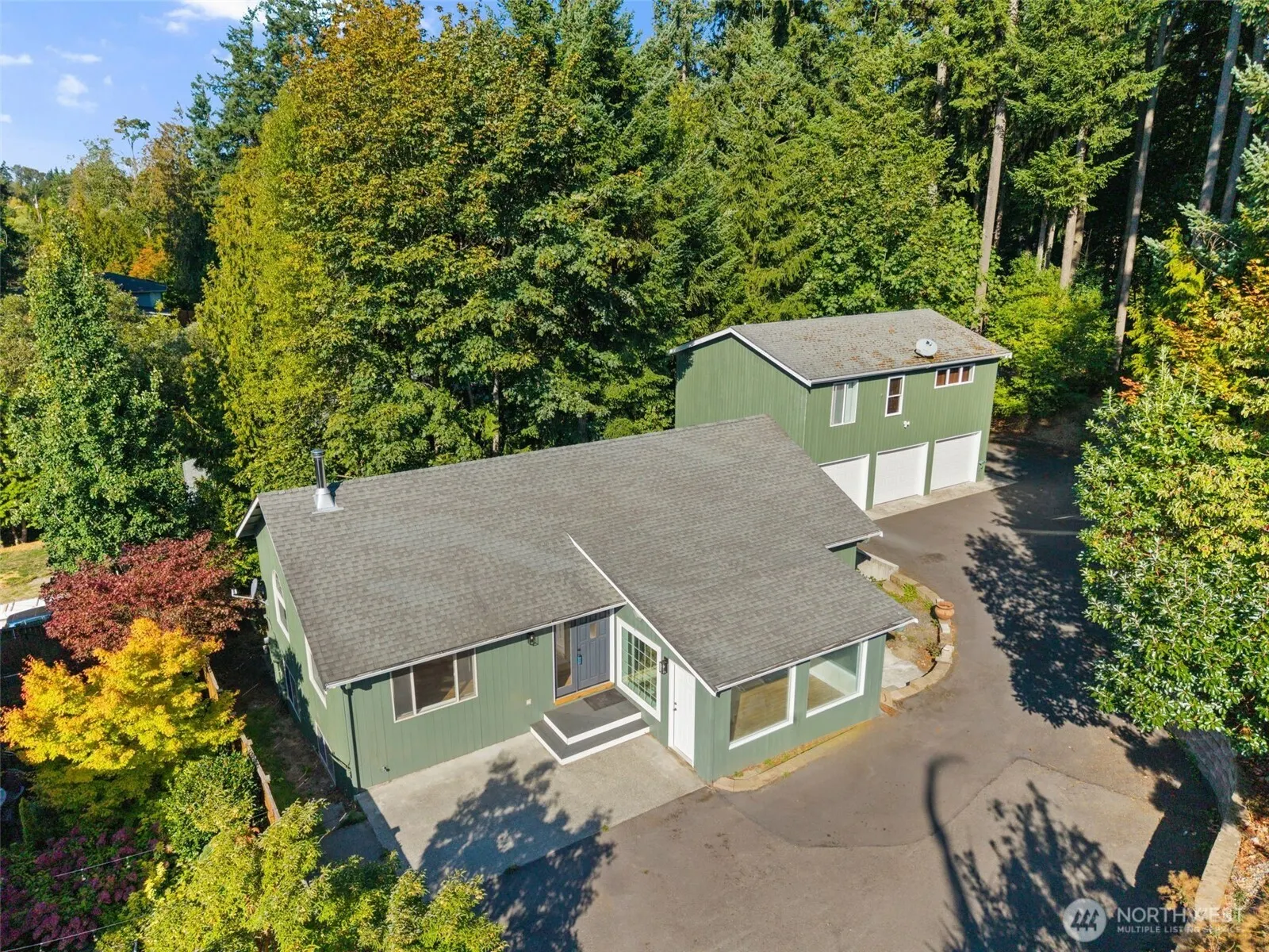 5502 NE 10th Street , Renton, WA 98059