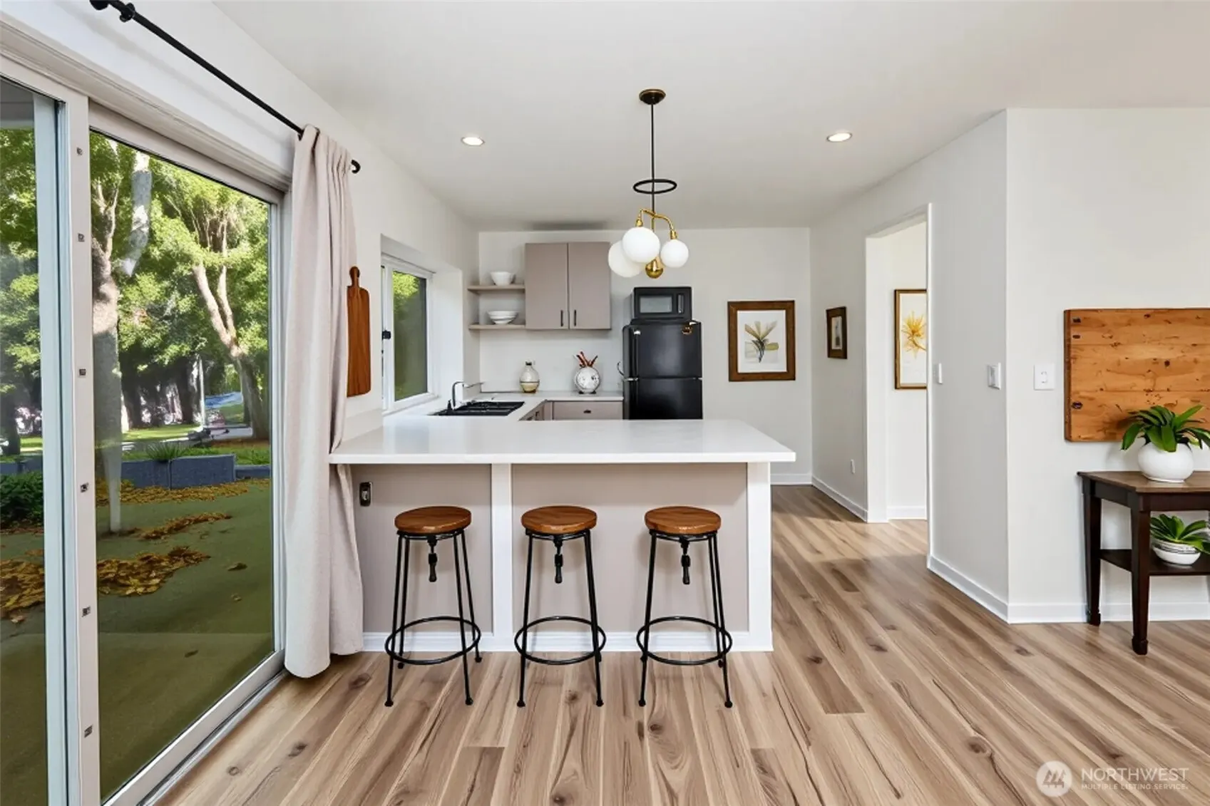 5502 NE 10th Street , Renton, WA 98059