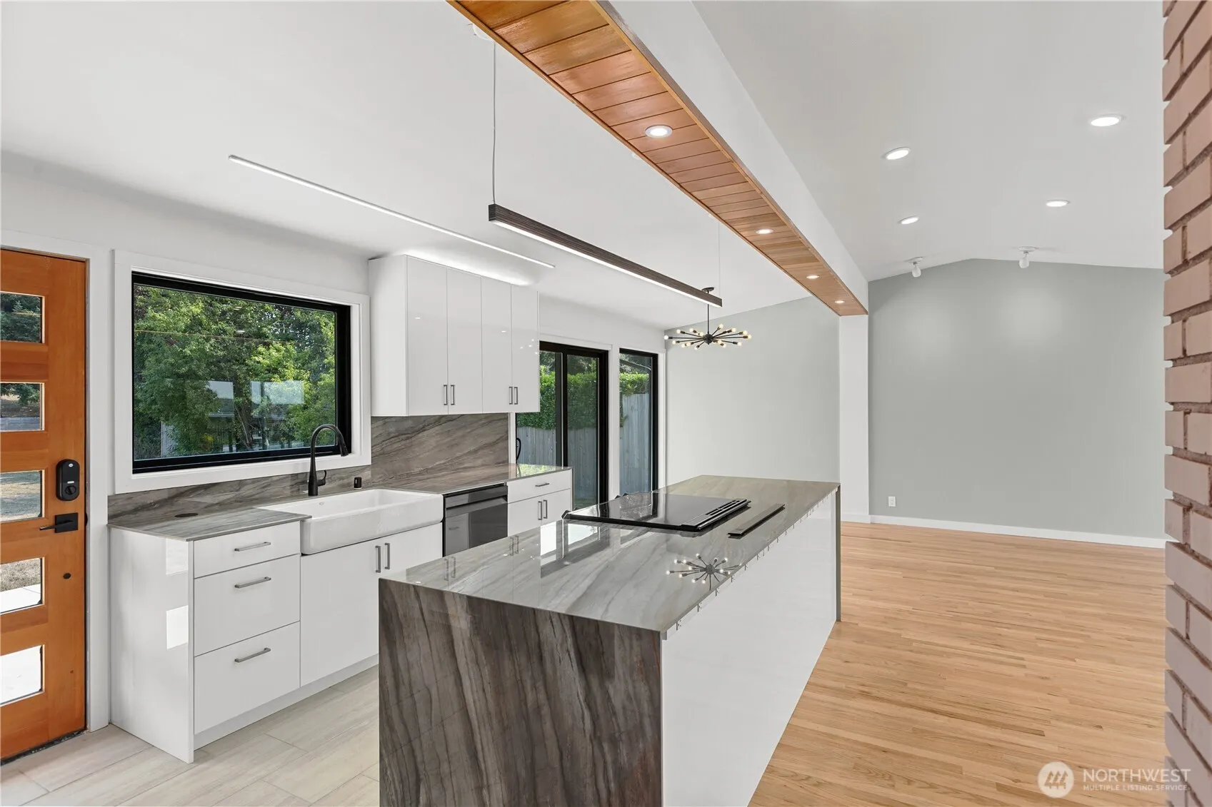 2032 123rd Avenue SE, Bellevue, WA 98005