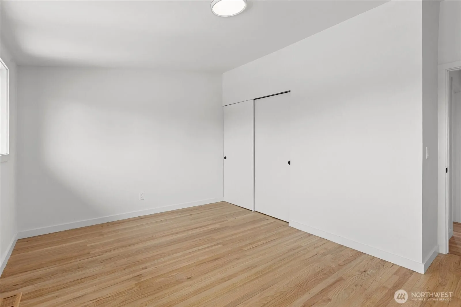2032 123rd Avenue SE, Bellevue, WA 98005