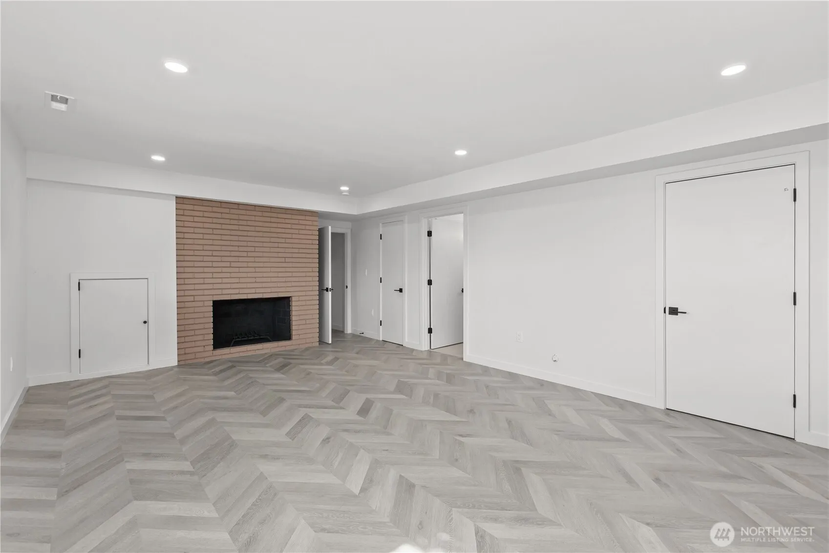 2032 123rd Avenue SE, Bellevue, WA 98005