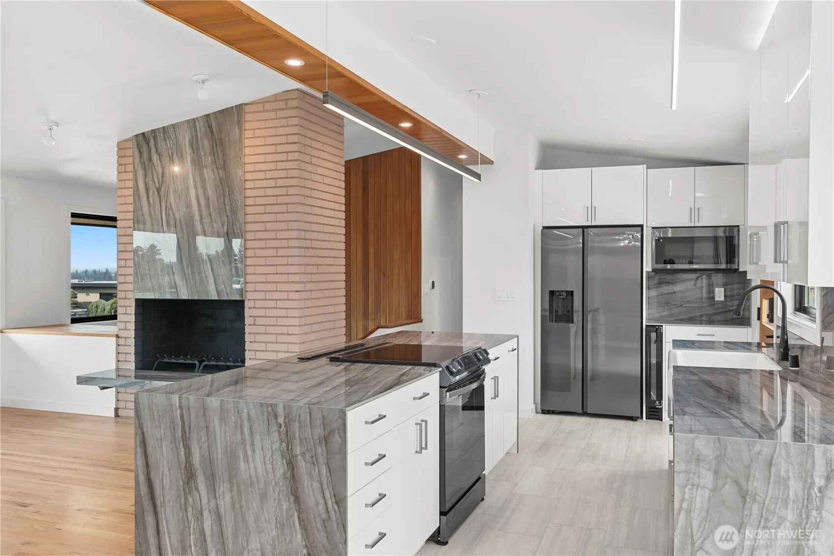 2032 123rd Avenue SE, Bellevue, WA 98005